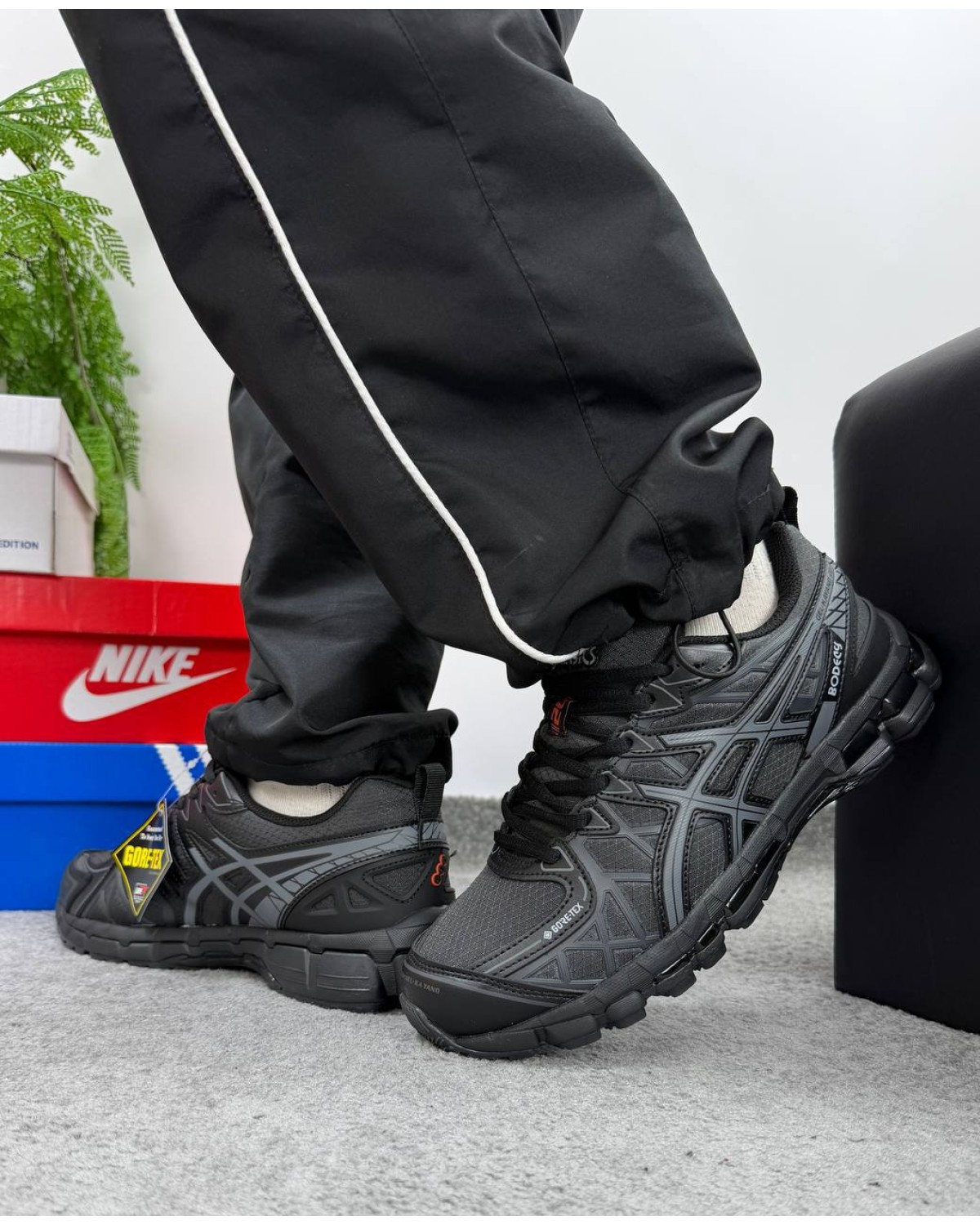 Asics Gel-Kayano 20 Black Grey Gore Tex