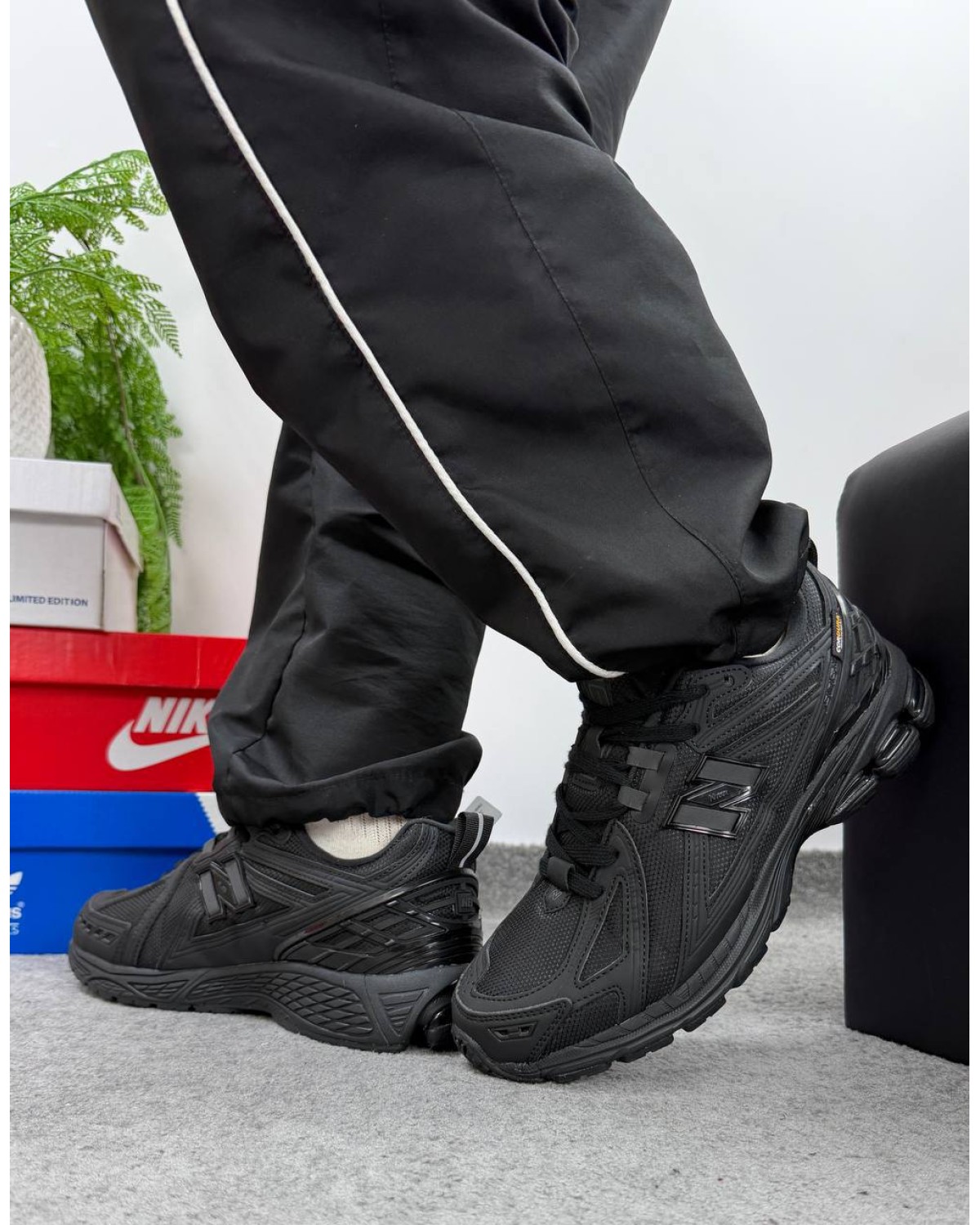 New Balance 1906R Black Gore Tex New Balance 1906R Black Gore Tex