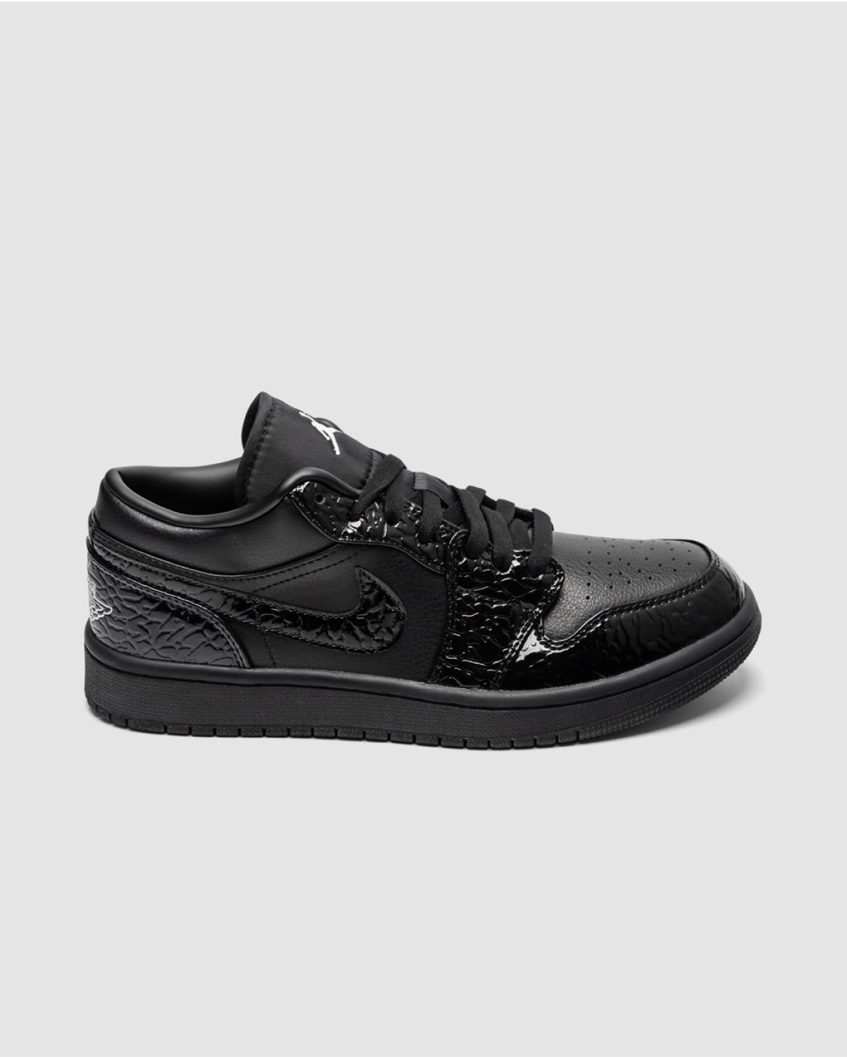 Nike Air Jordan 1 Retro Low Lacquered Black