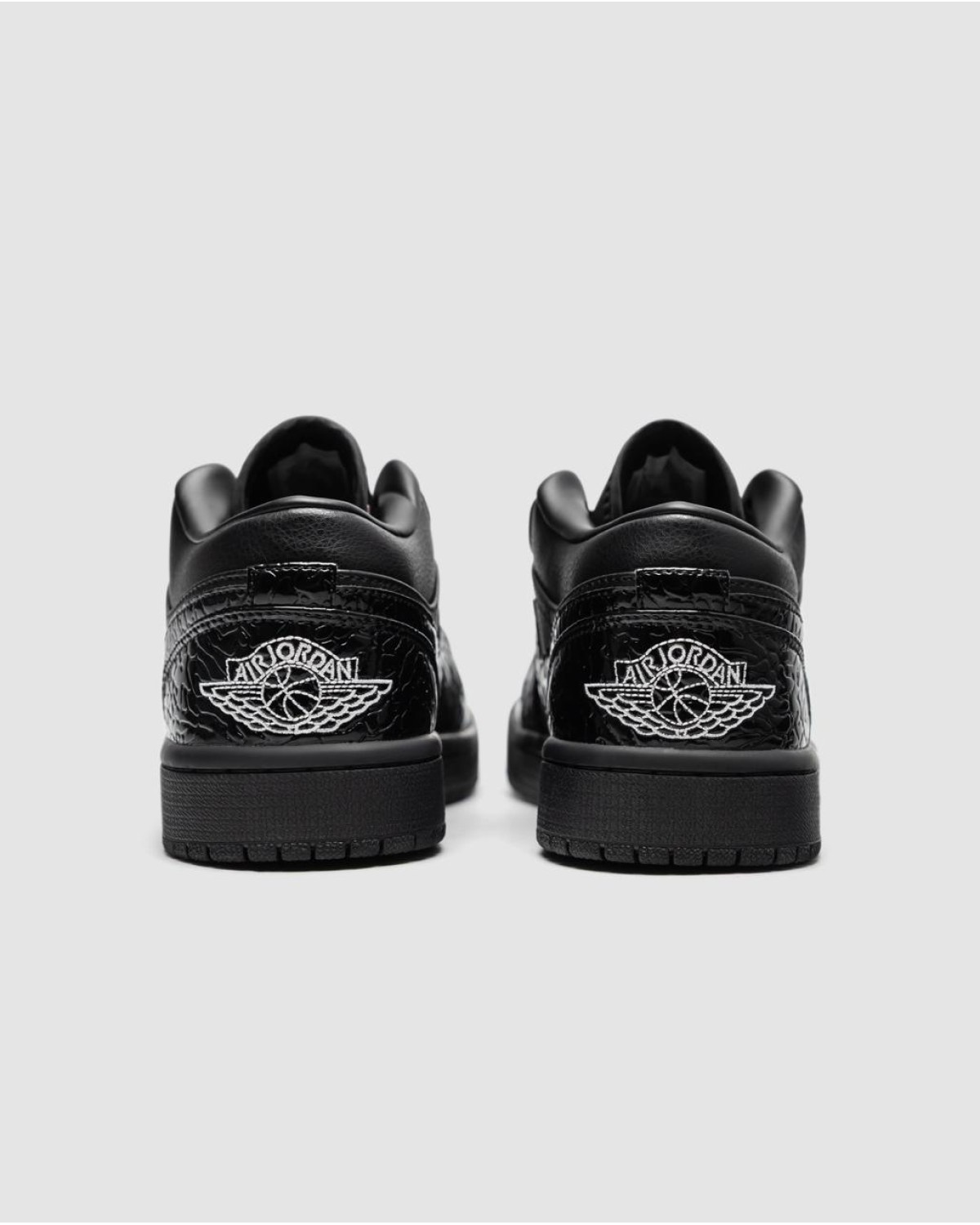 Nike Air Jordan 1 Retro Low Lacquered Black