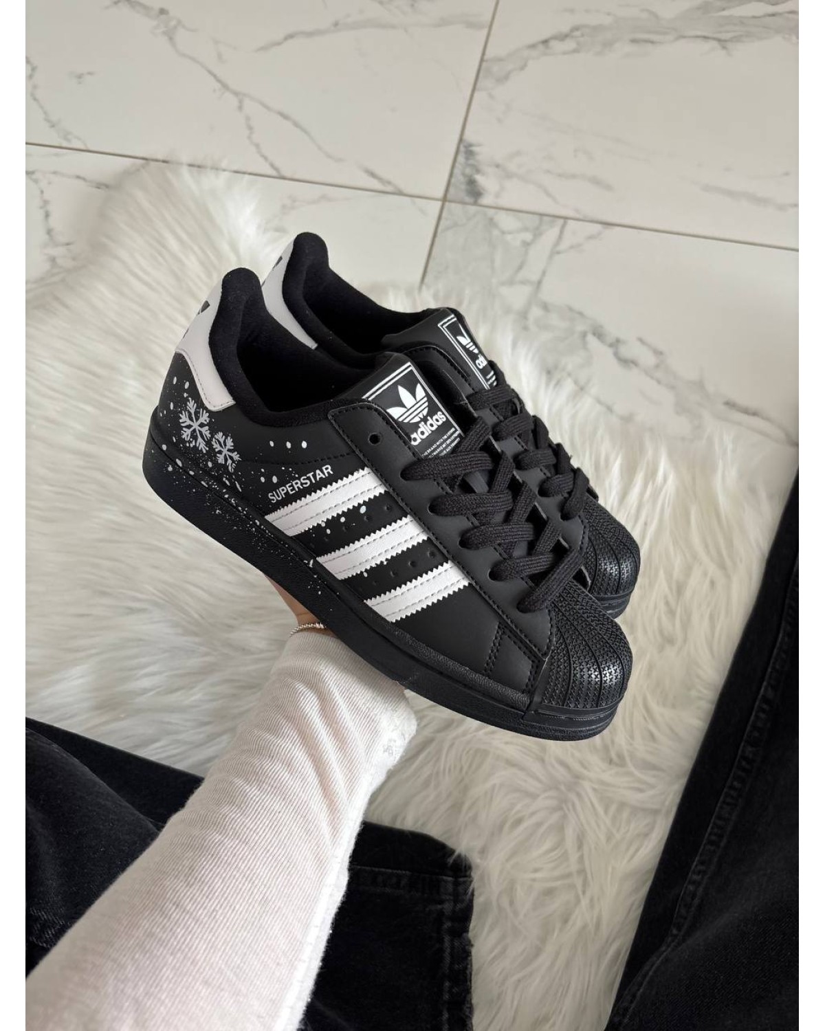 Adidas Superstar Black Snowflakes Adidas Superstar Black Snowflakes