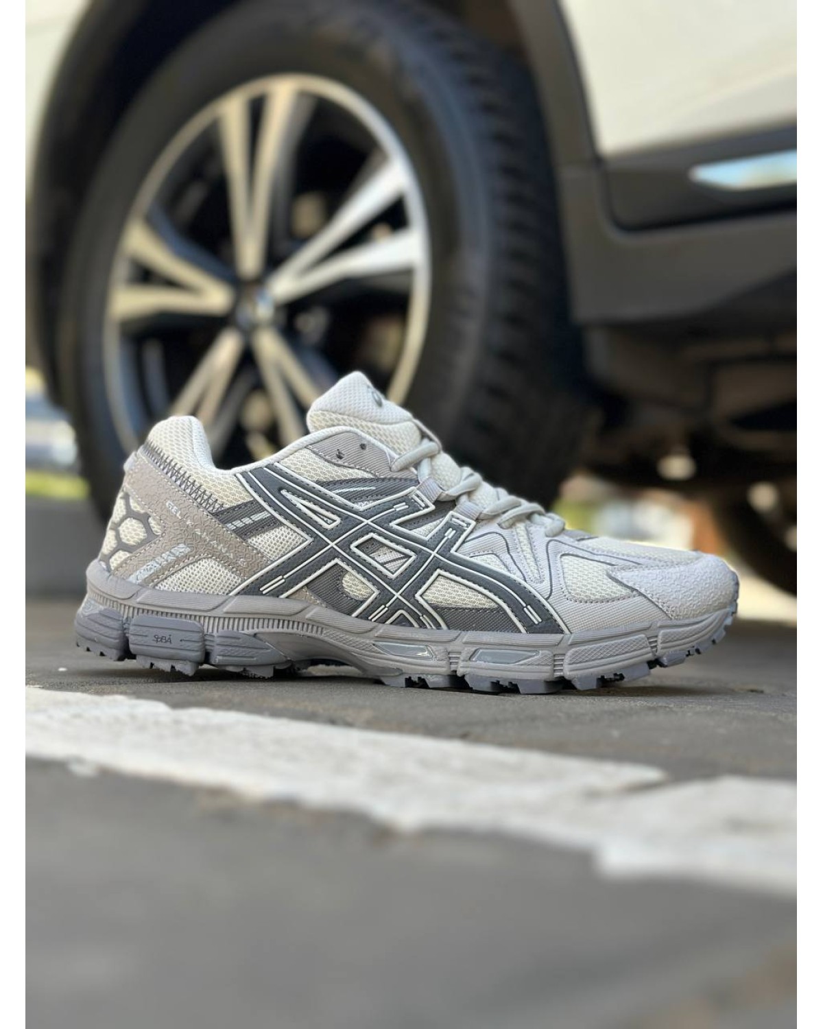 Asics GEL Kahana 8 Light Grey