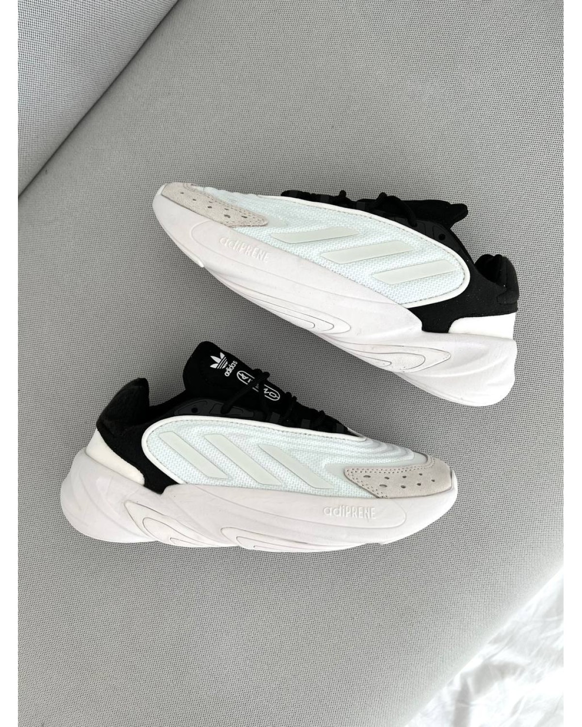 Adidas Ozelia White Black