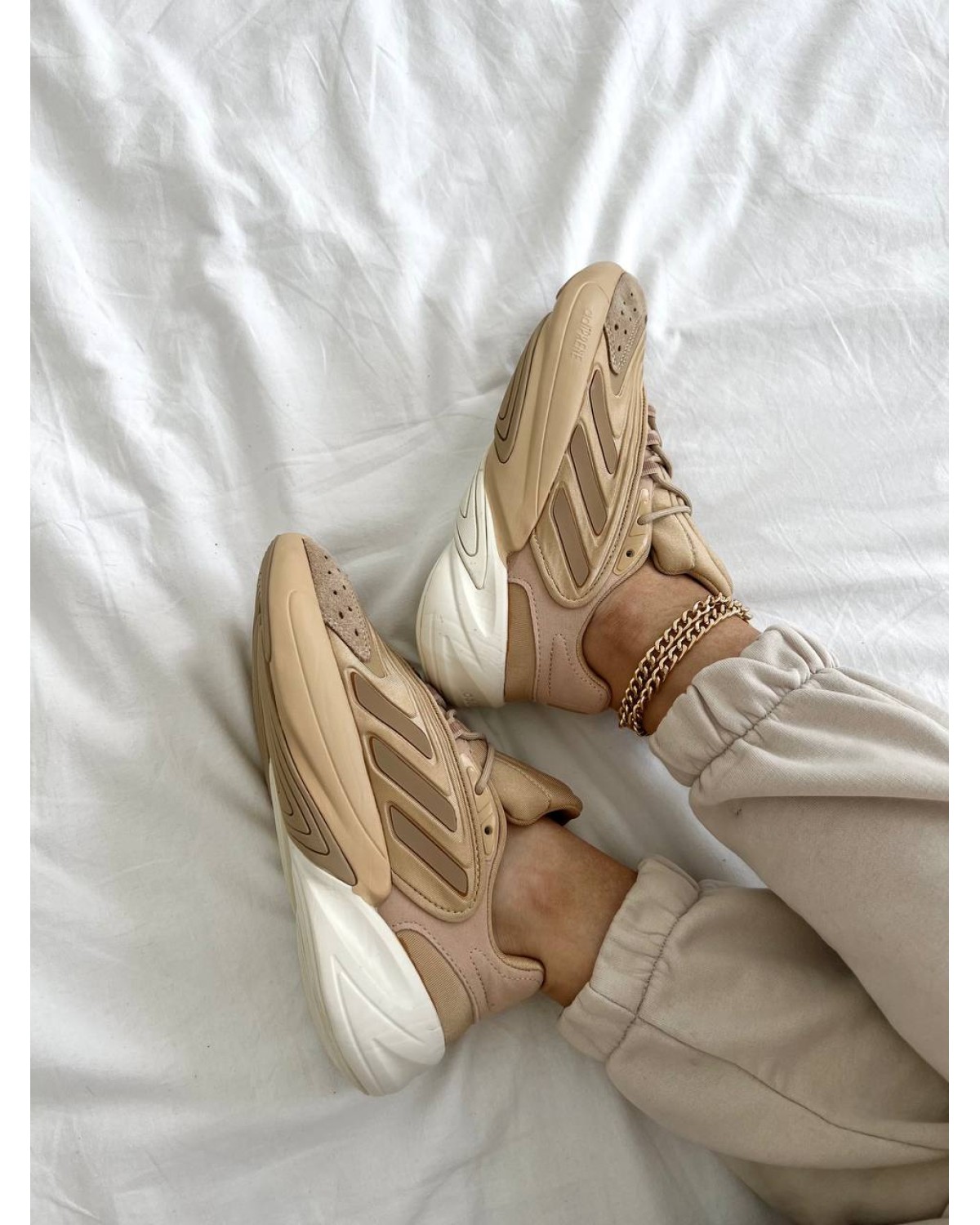Adidas Ozelia Beige White