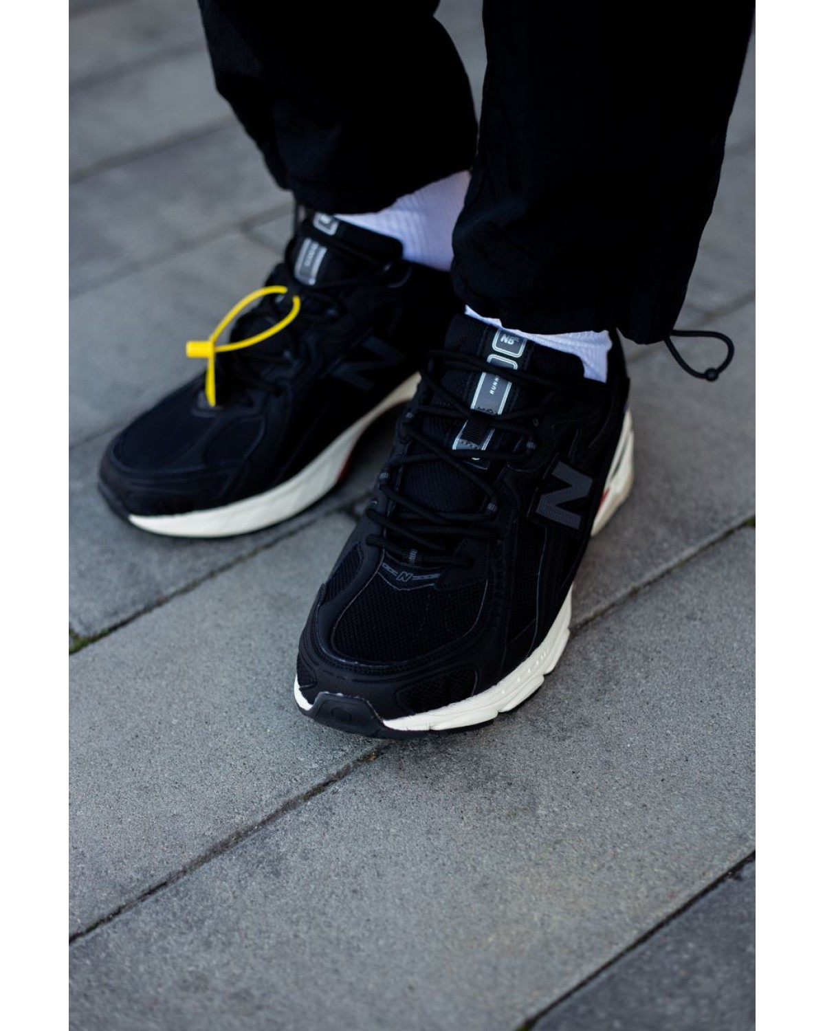 New Balance 740 Cordura Black/White/Red