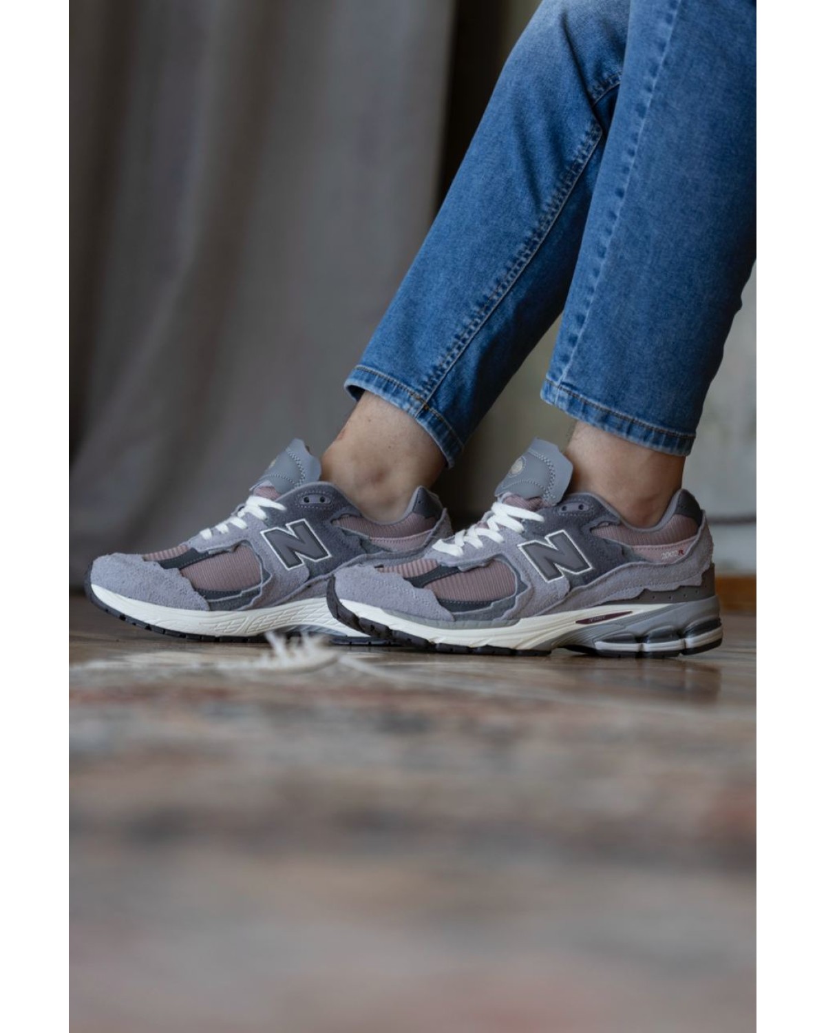 New Balance 2002R
