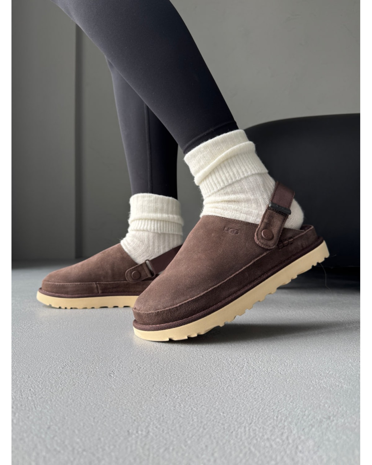 Ugg Goldenstar Clog Brown