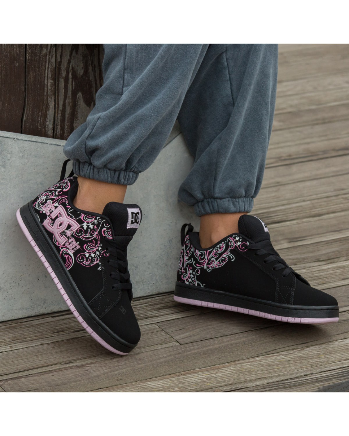 DC Court Graffik Black Pink Sabbath DC Court Graffik Black Pink Sabbath