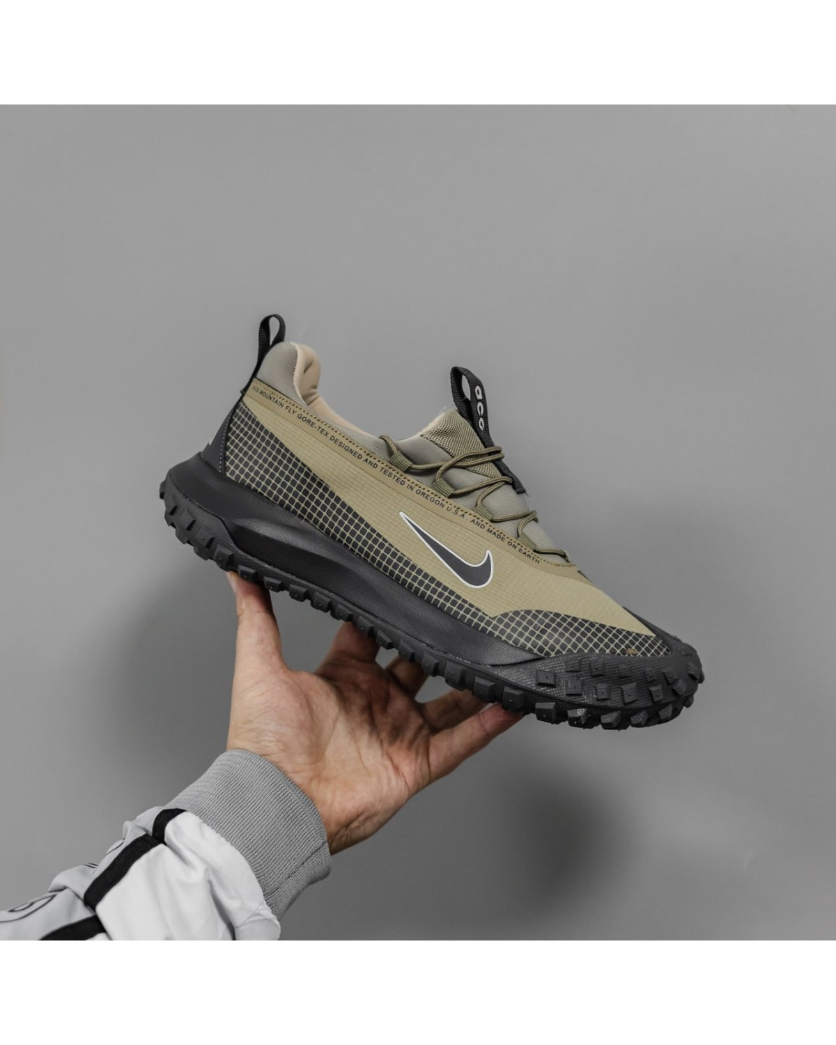 Nike ACG Mountain Fly Nike ACG Mountain Fly