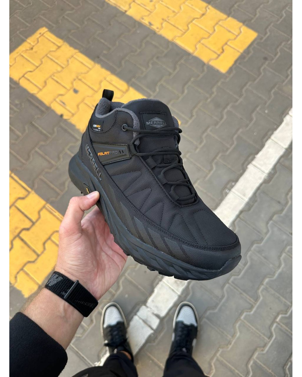 Merrell Float Pro Black Orange Merrell Float Pro Black Orange