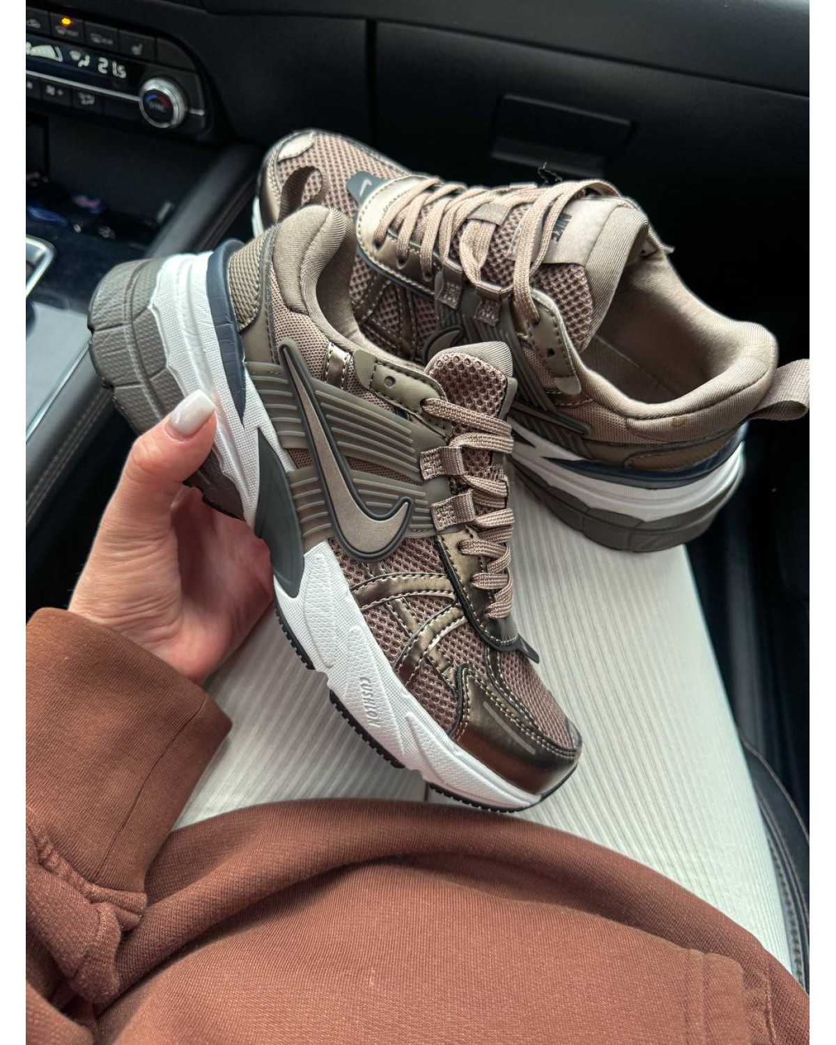 Nike V2k Runtekk Mink Brown