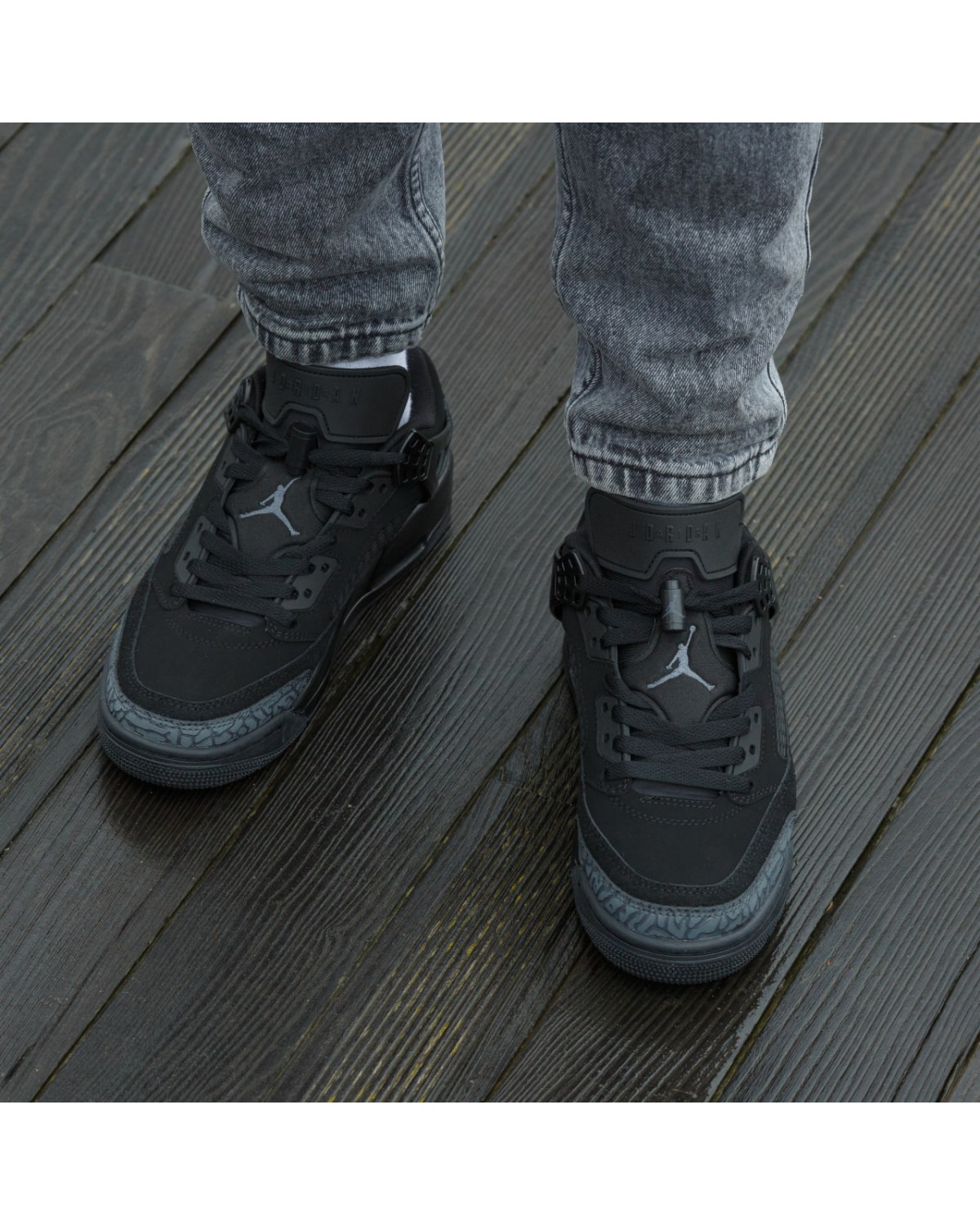 Air Jordan 3 Retro Low Black Cat Air Jordan 3 Retro Low Black Cat