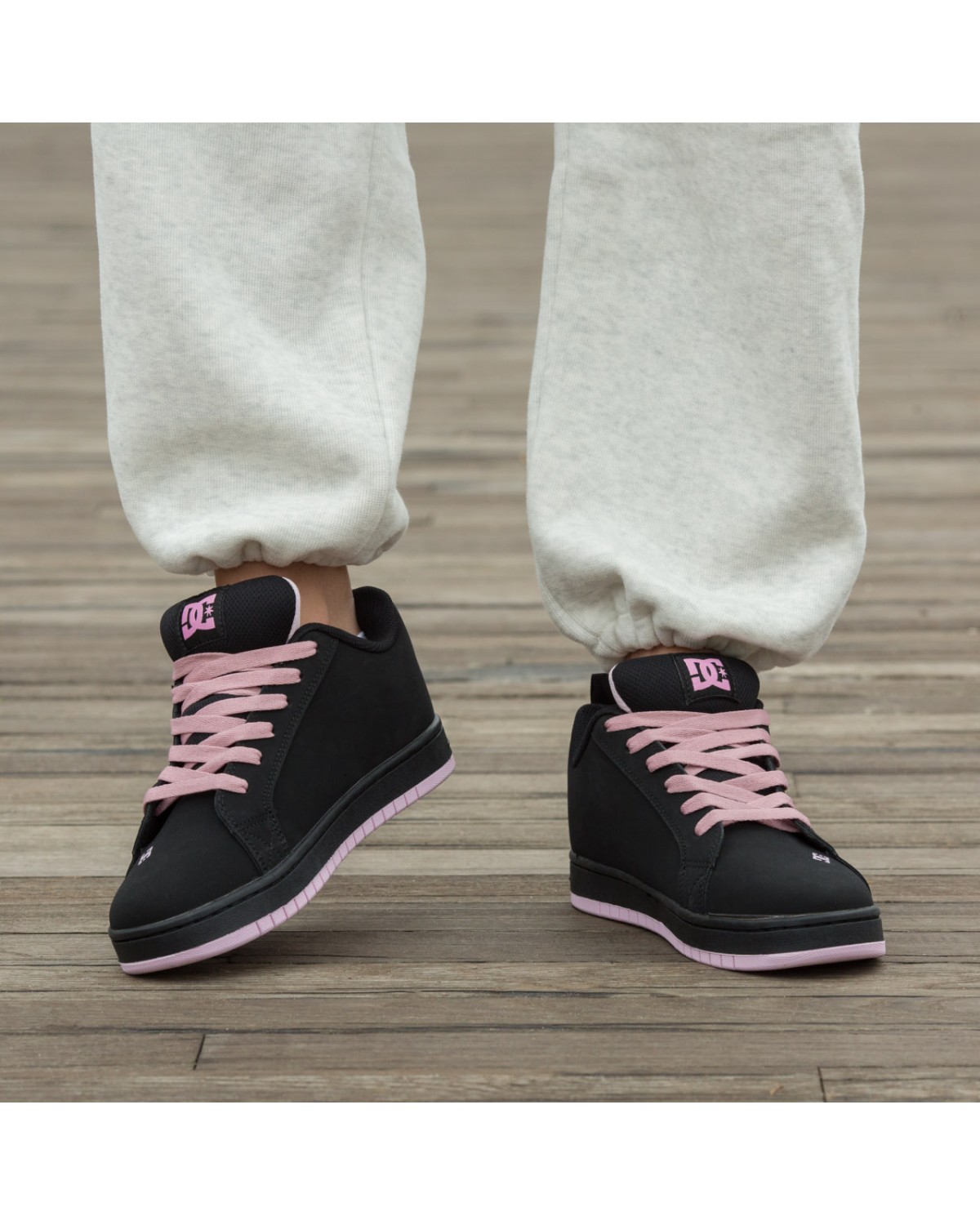 DC Court Graffik Black Pink