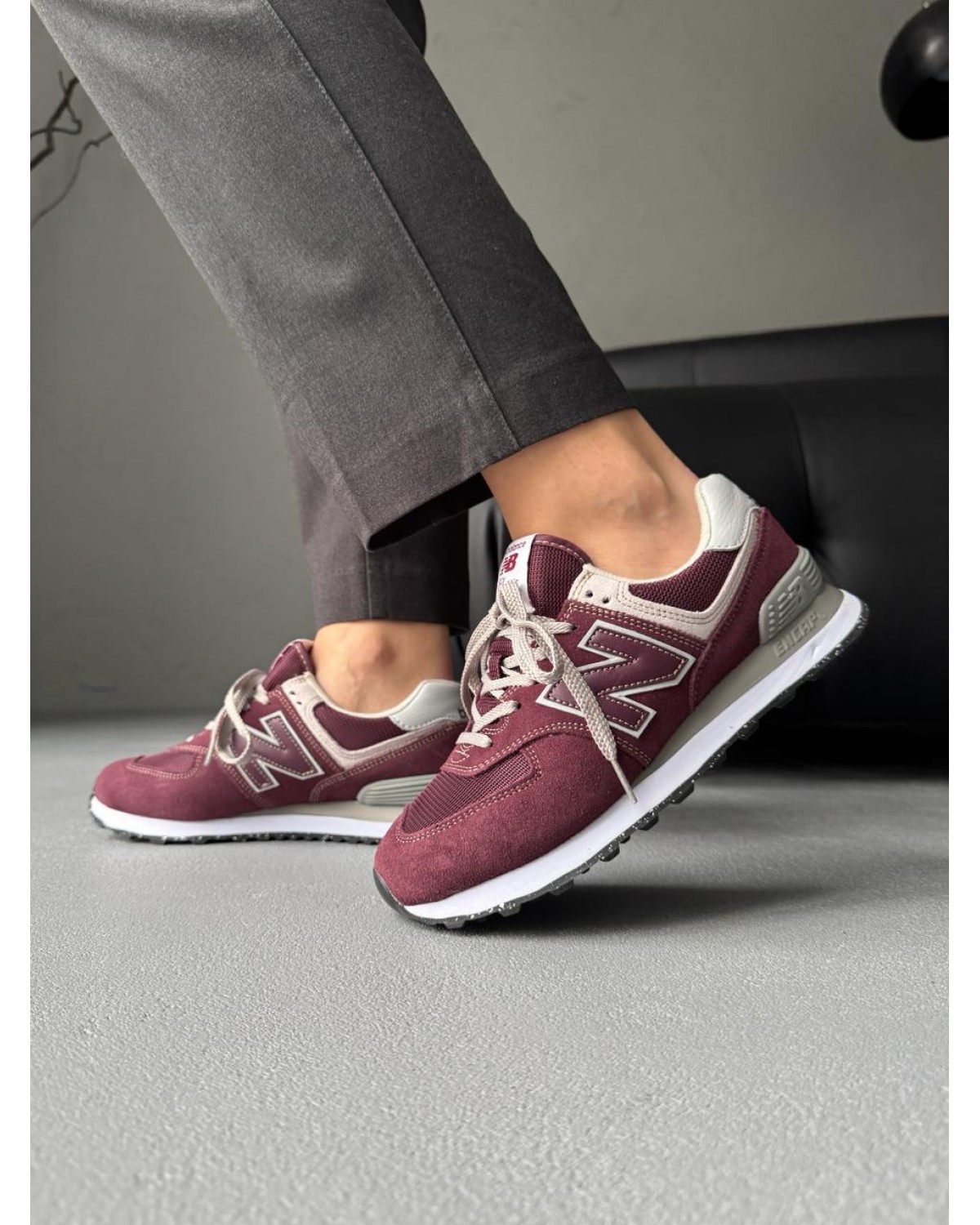 New Balance 574 Burgundy