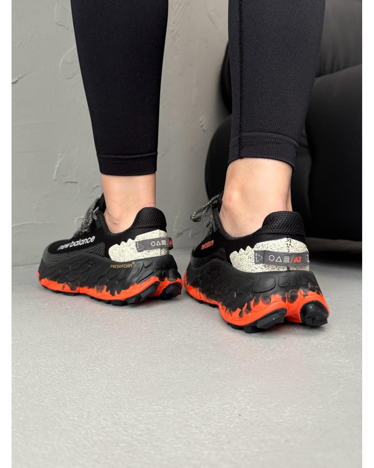 New Balance Fresh Foam X More Trail v3 Black/Orange