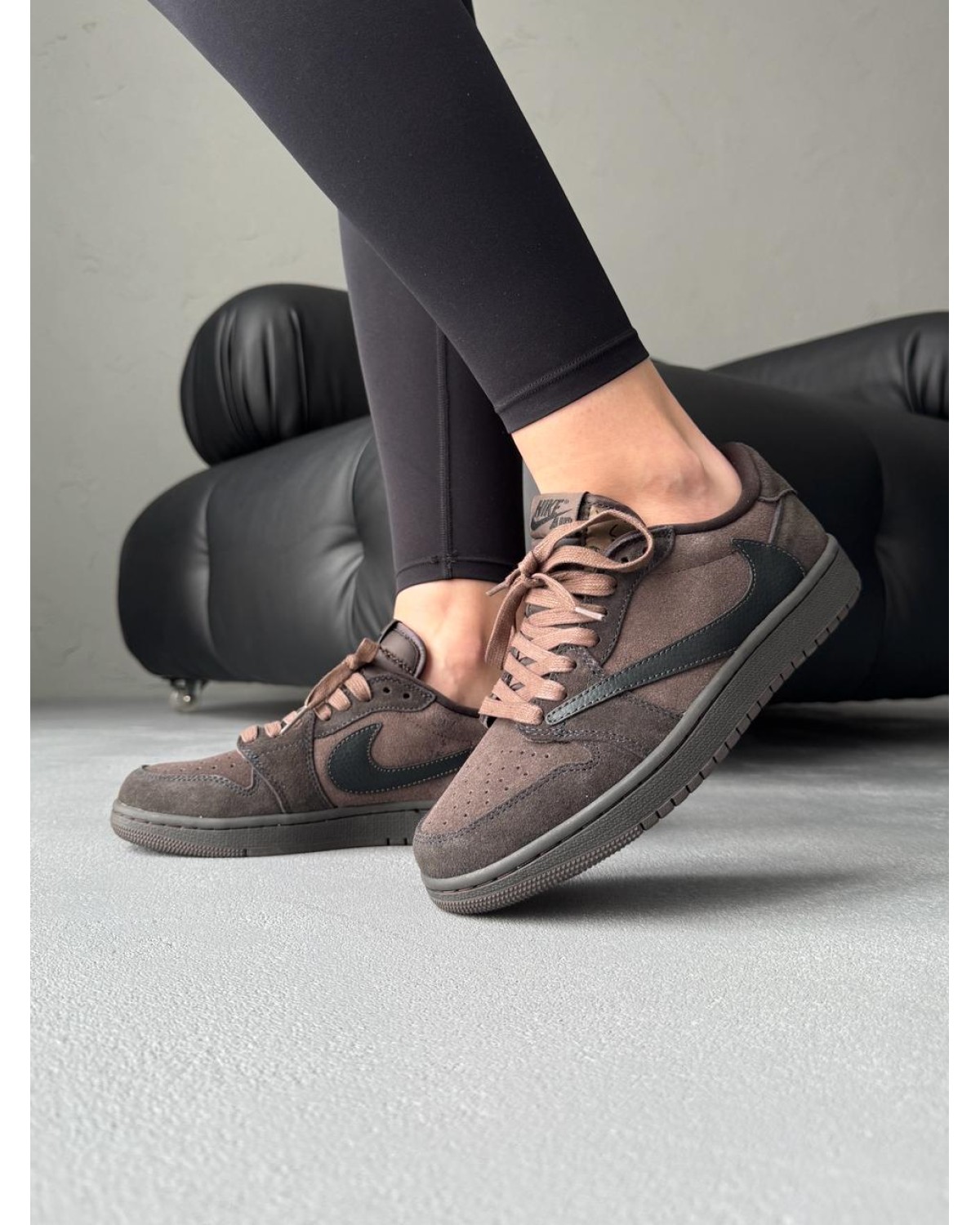 Nike Air Jordan 1 Low x Travis Scott