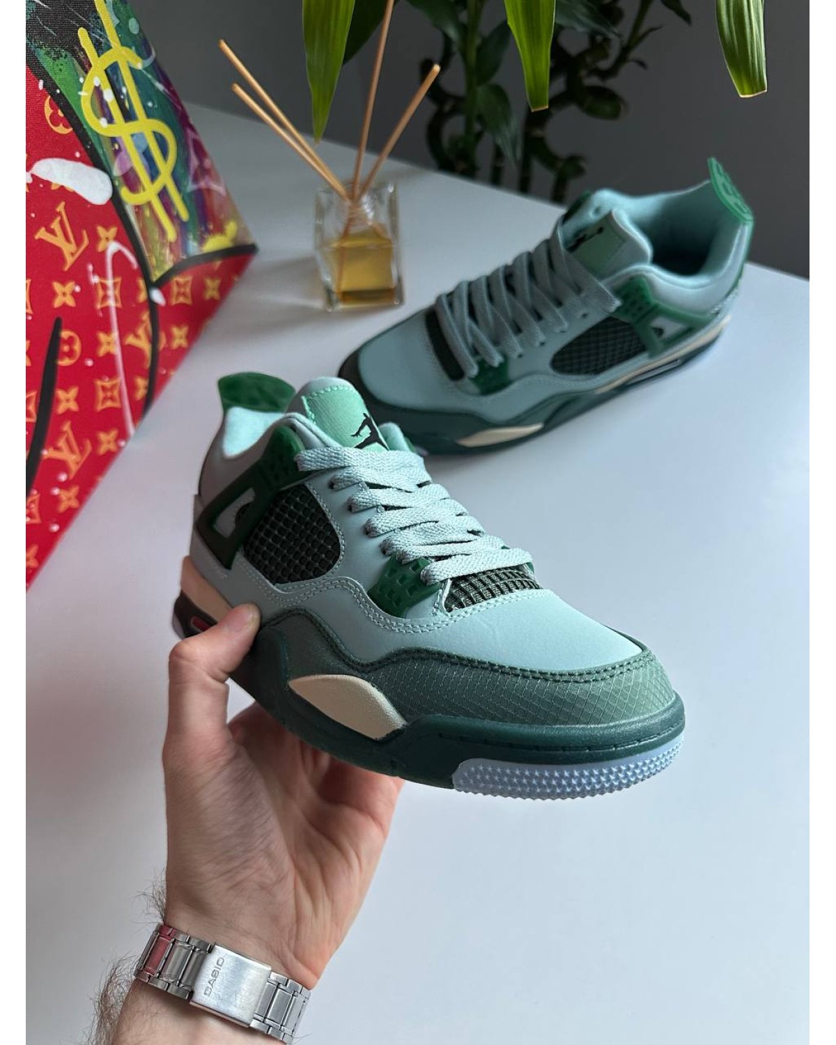 Nike Air Jordan 4 Retro