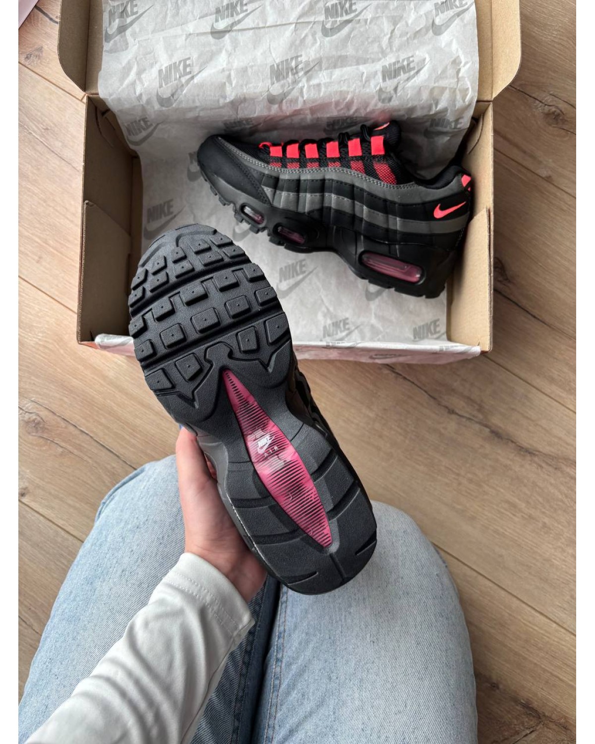 Nike Air Max 95 OG Black Laser Crimson