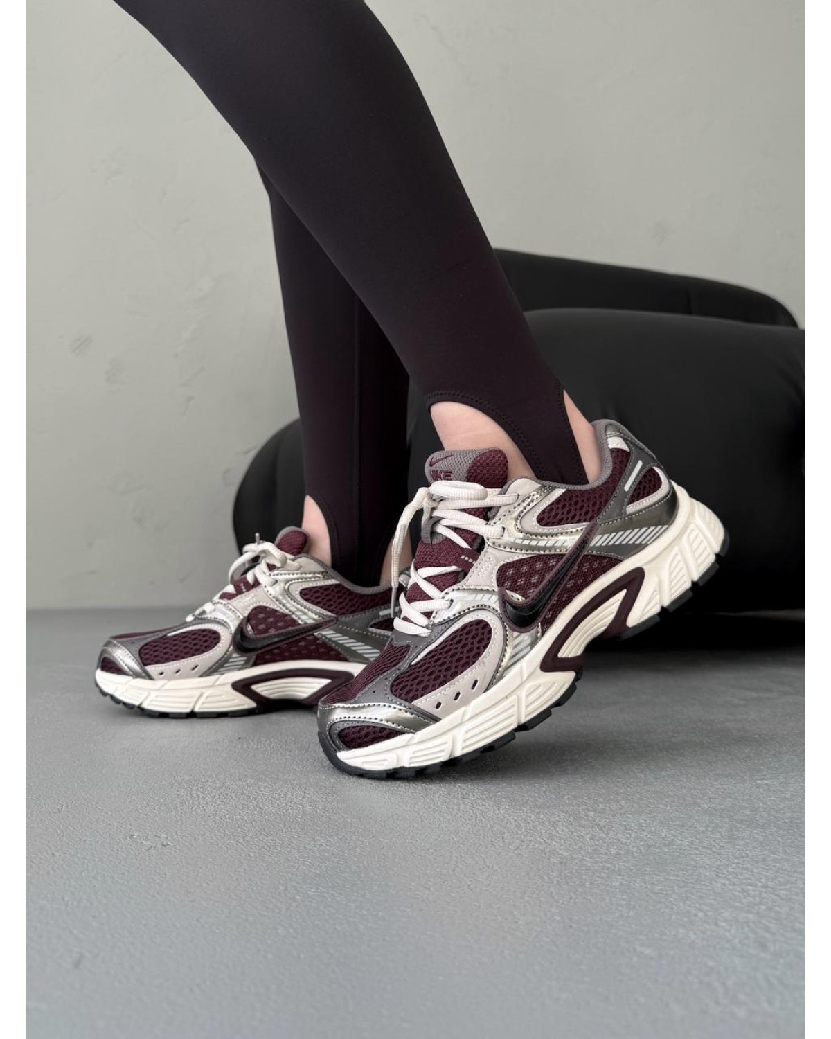 Nike V5 RNR 'Burgundy Crush Wine Red'