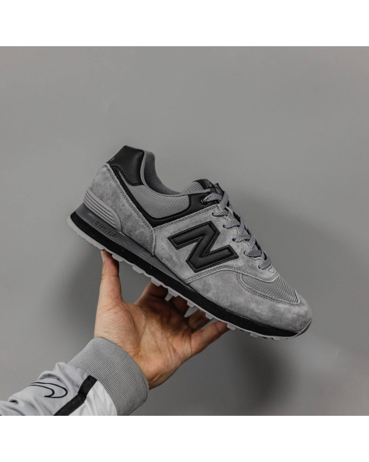 New Balance 574 Dark Grey / Black