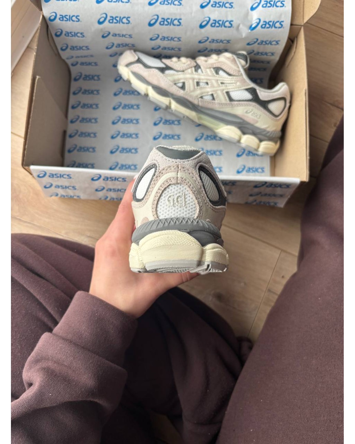 Asics Gel-NYC Cream Oyster Grey Asics Gel-NYC Cream Oyster Grey