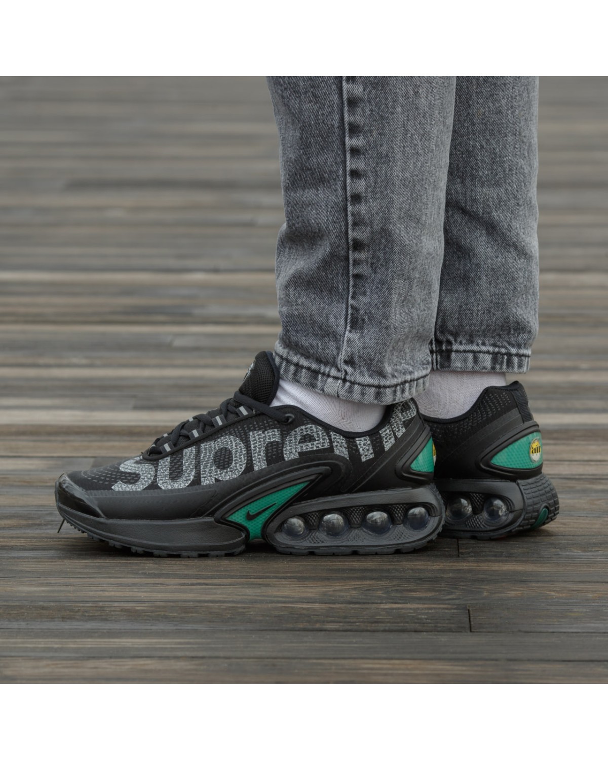 Nike Air Max DN x Supreme