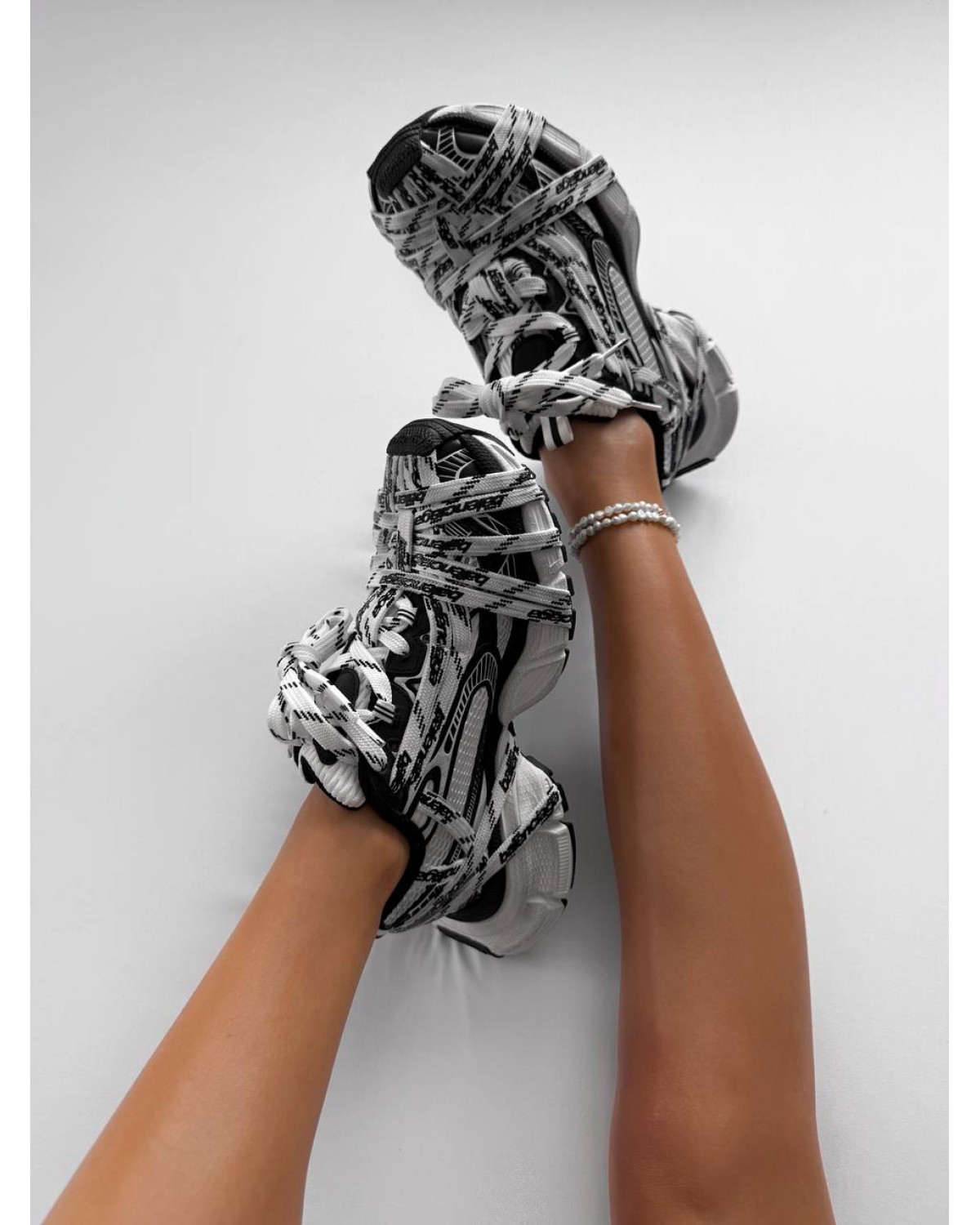 Balenciaga 3xl Extreme Laces  Black/White Logo