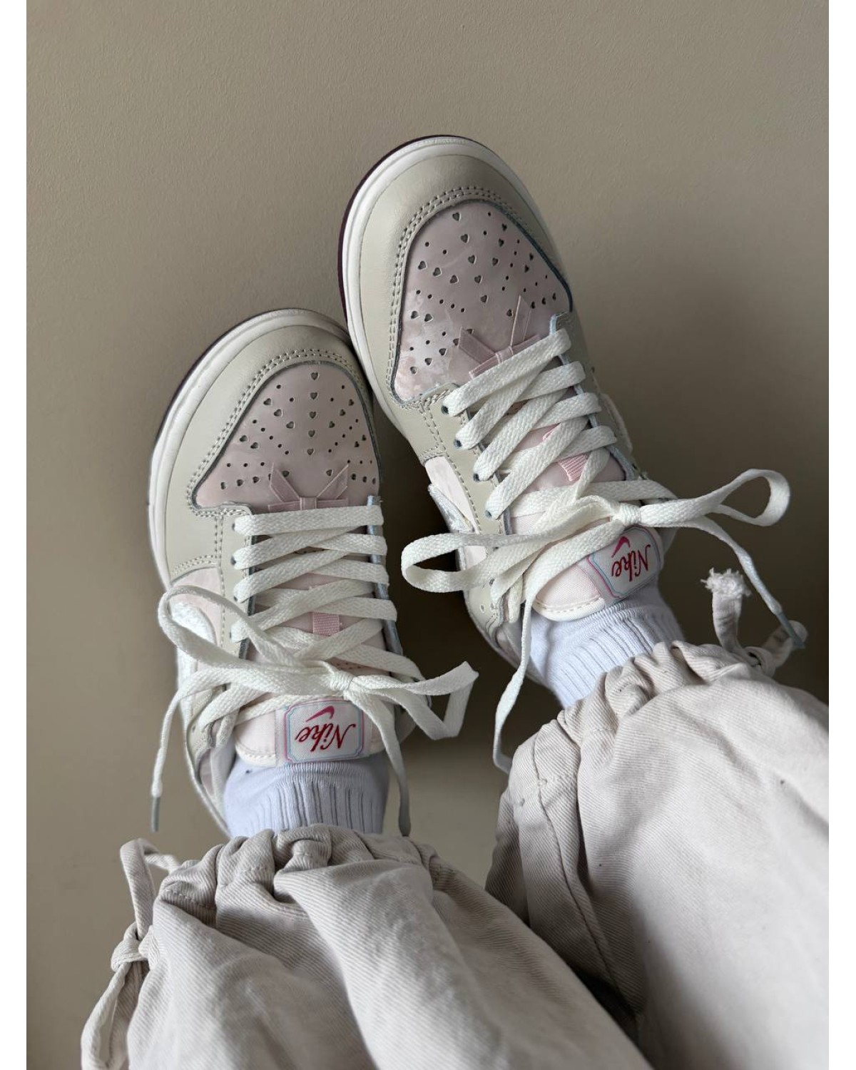 Nike Dunk Low "Valentine's Day"