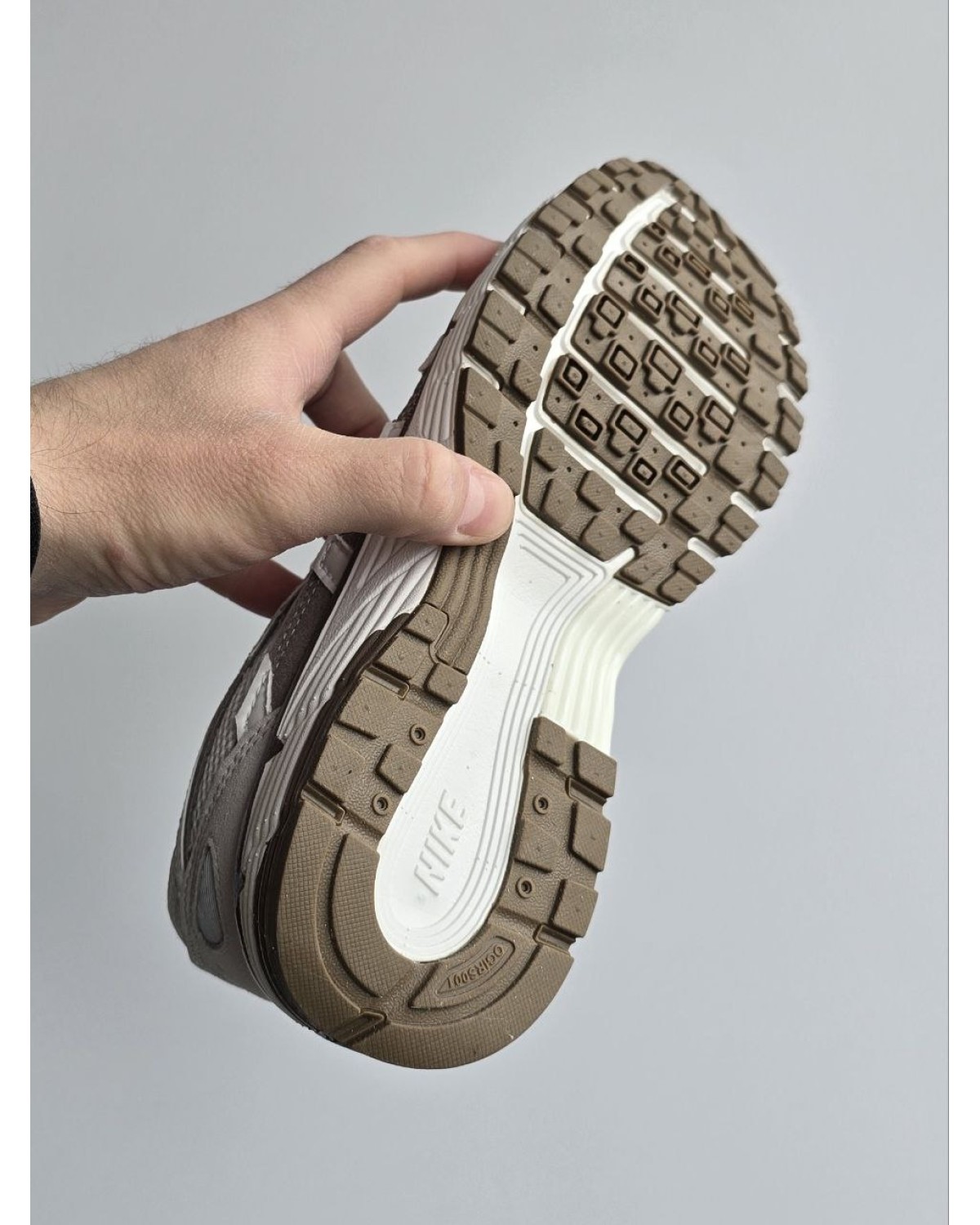 Nike P-6000 Ivory/Light Beige