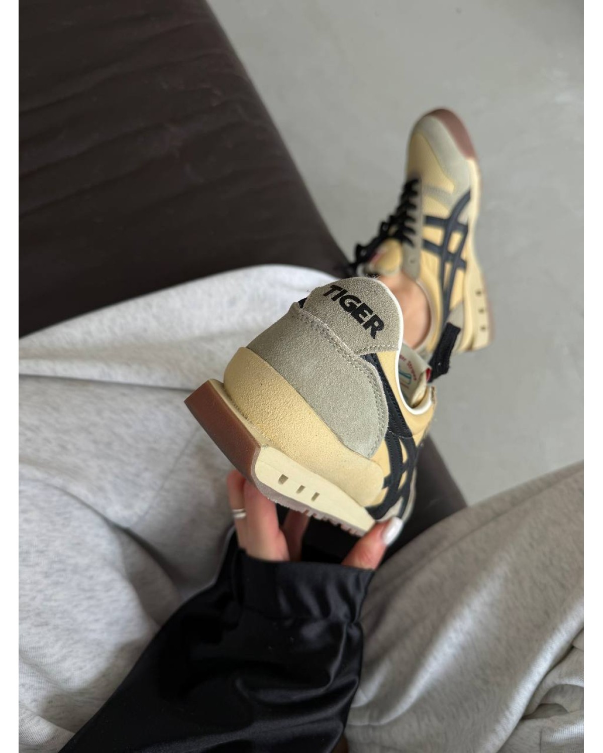 Asics Onitsuka Tiger Ultimate 81