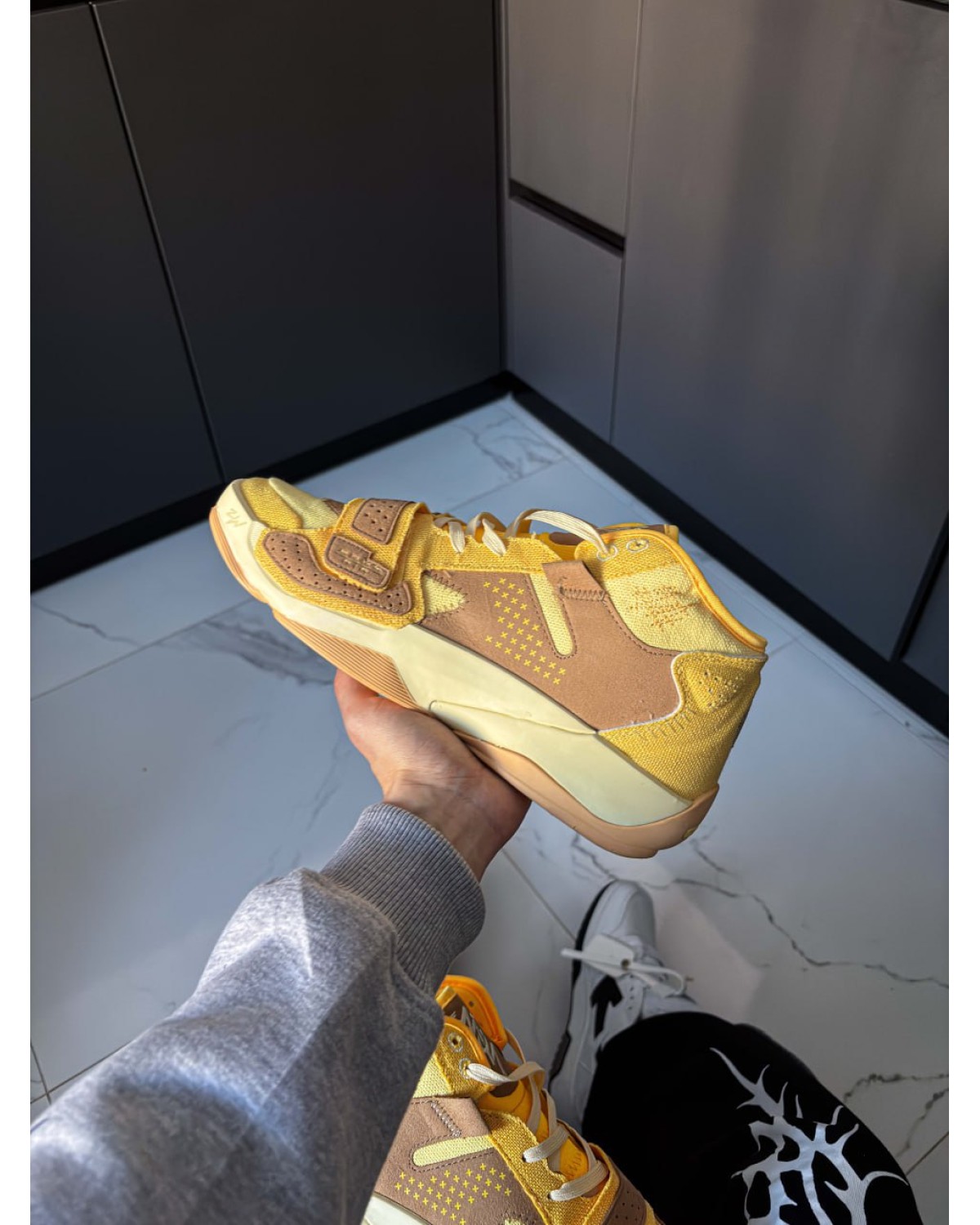 Nike Jordan Zion 2 'Full Moon'