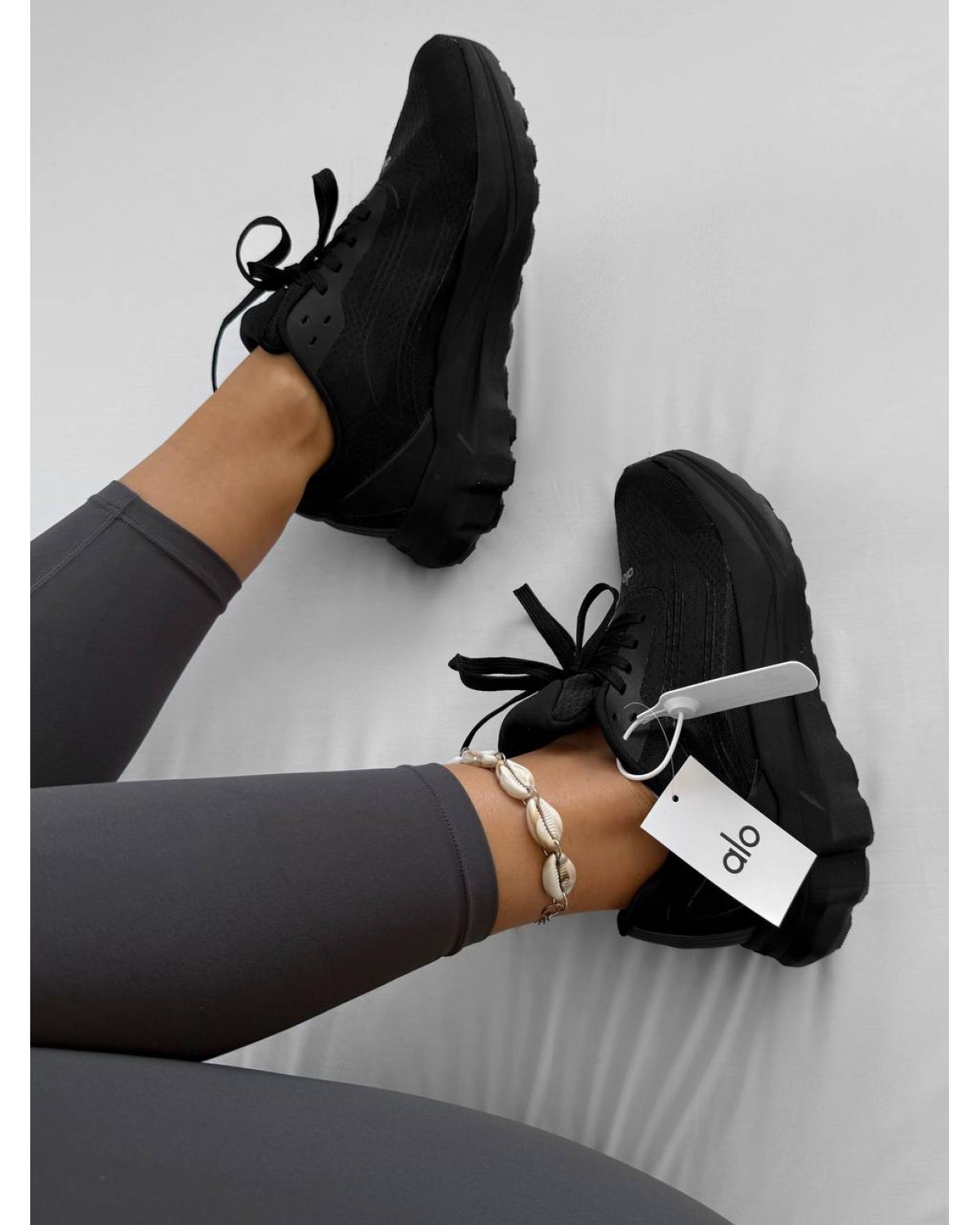 Alo Yoga Runner Black