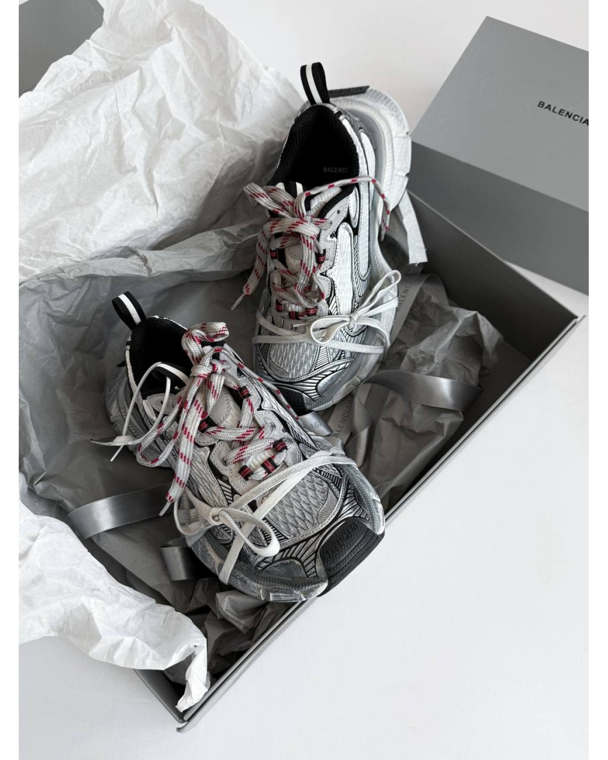 Balenciaga 3XL Grey/Silver