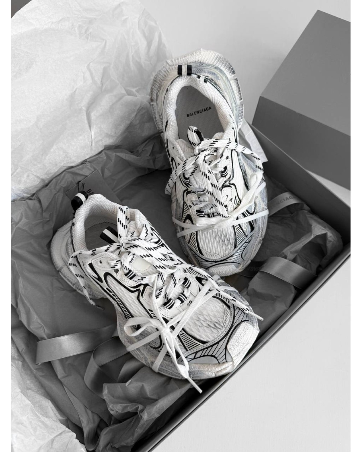 Balenciaga 3XL White Black