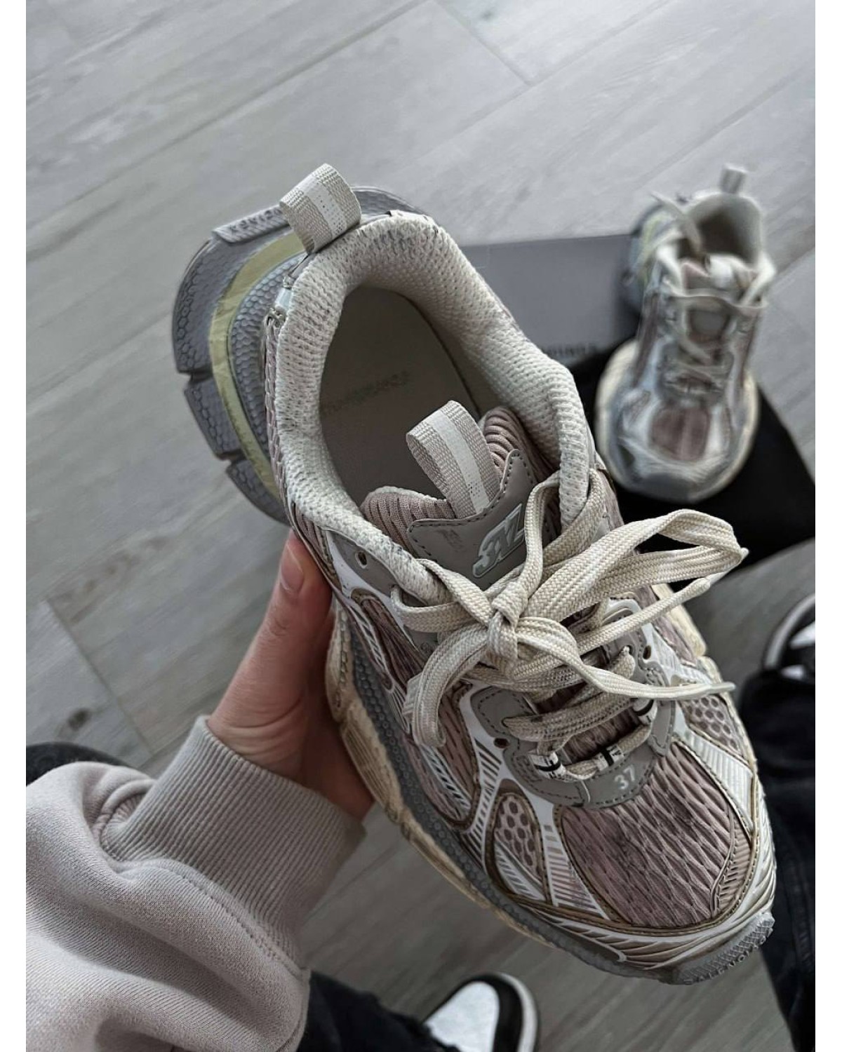 Balenciaga 3XL Off White