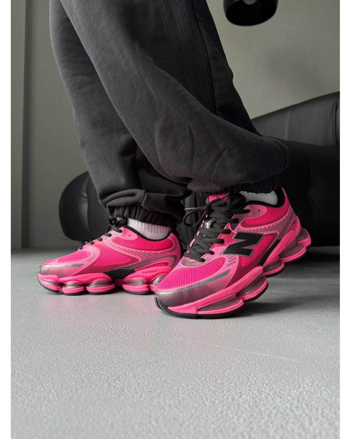 New Balance 2000 White Pink