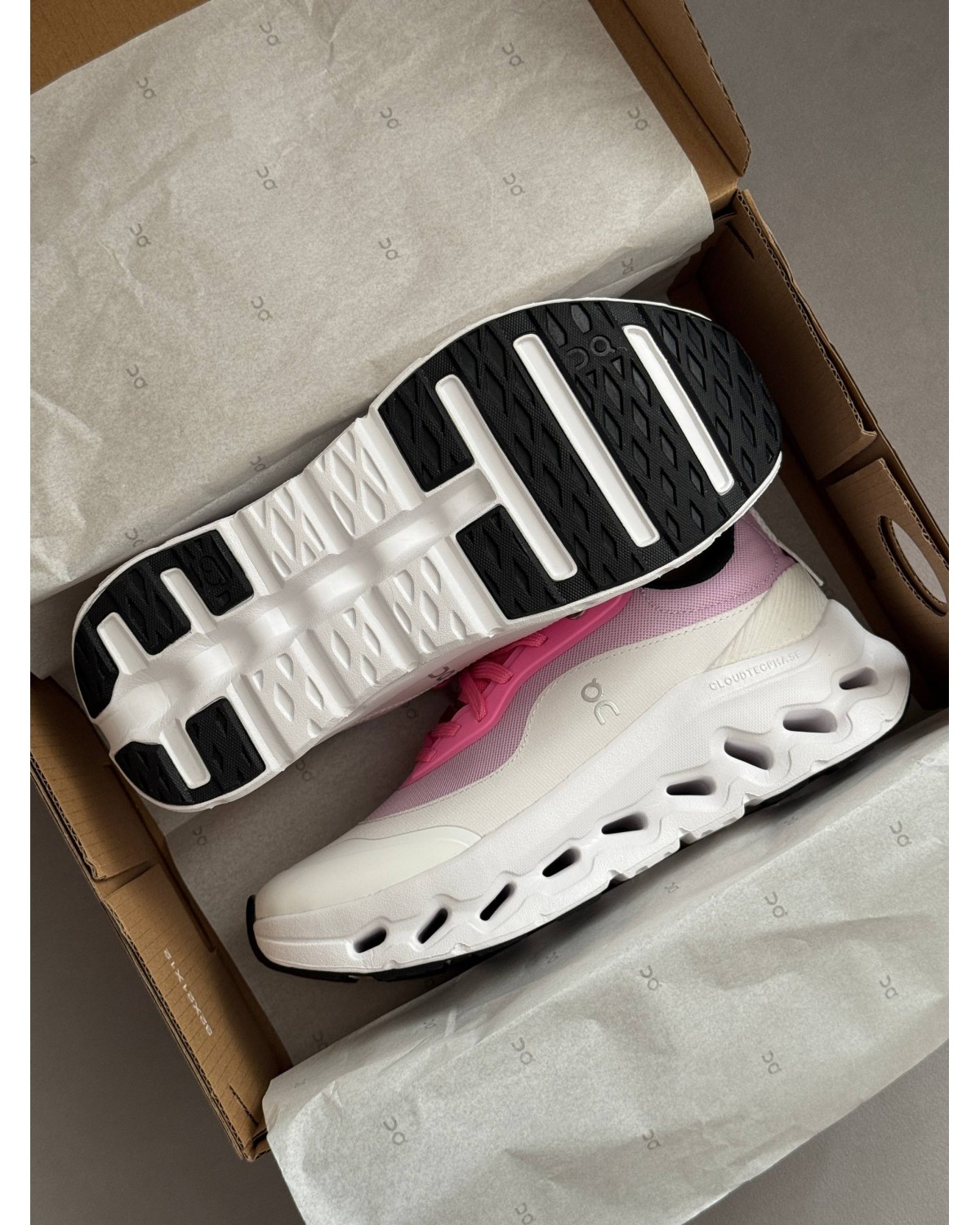 On Cloudtilt Pink