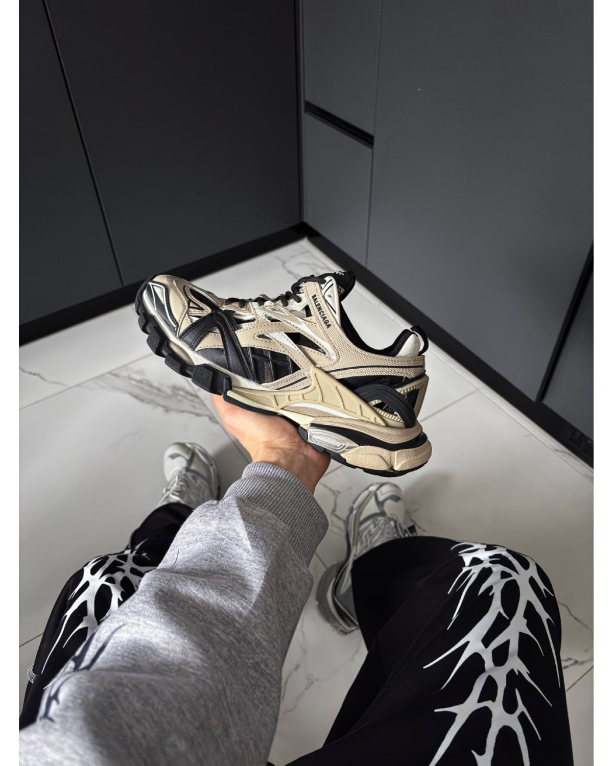 Balenciaga Track 2.0 Beige/Black