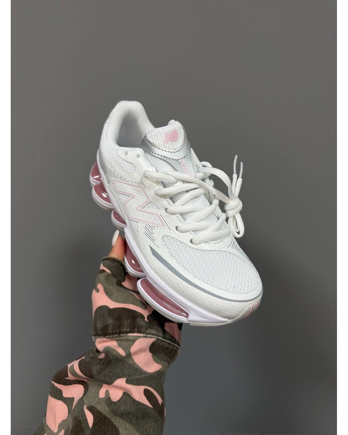 New Balance 2000 White/Pink