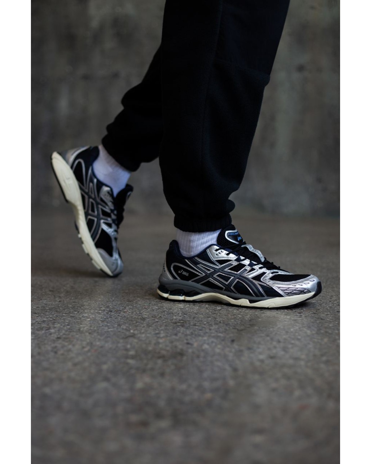 Asics Gel-Nimbus 10.1  “Black Midnight”