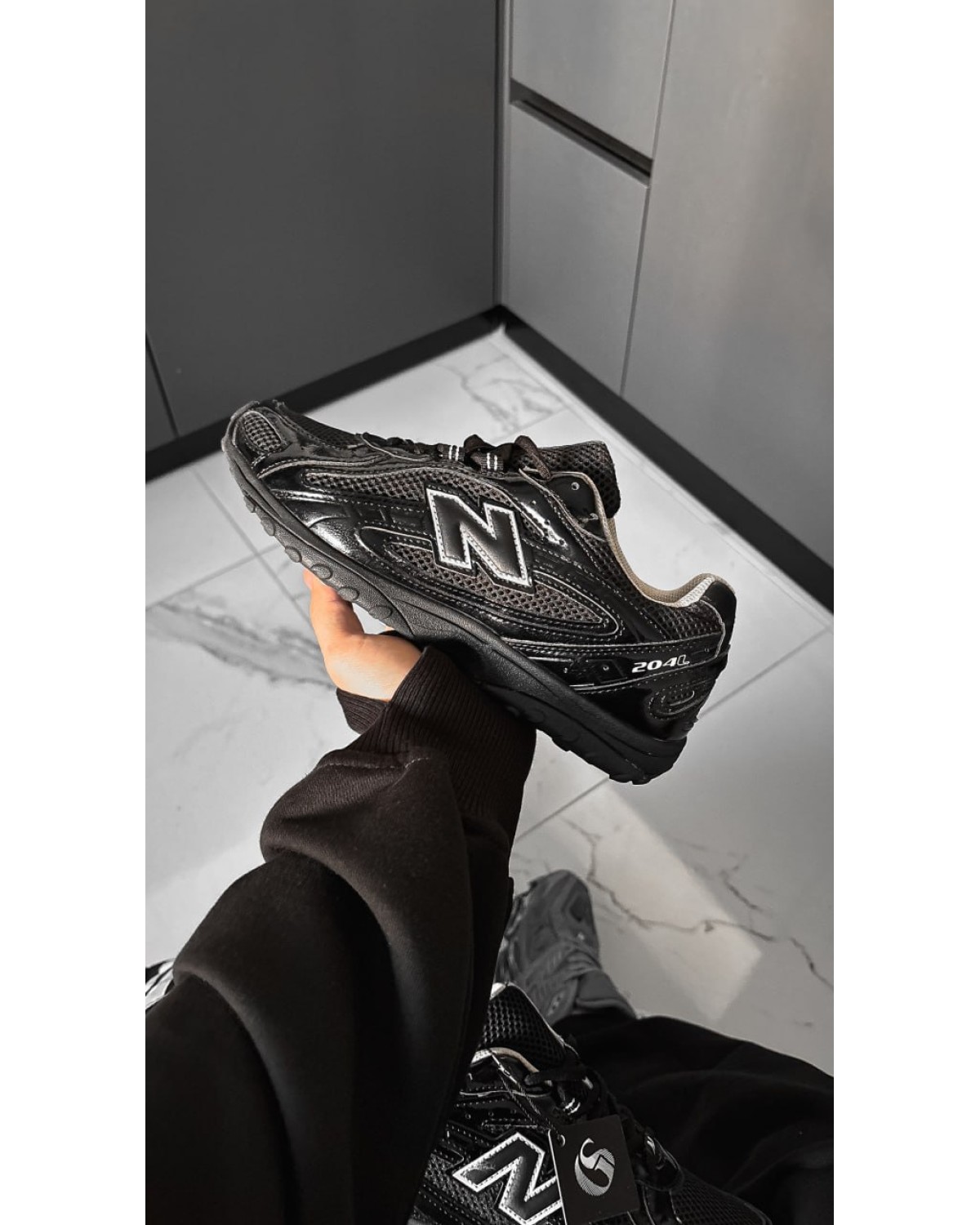 New Balance 204L Black Timberwolf