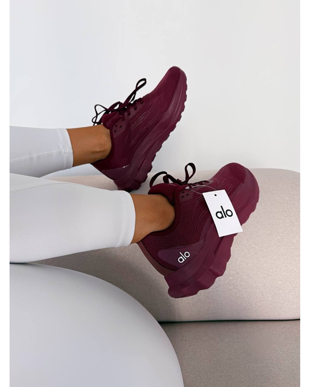 Alo Yoga Runner Burgundy