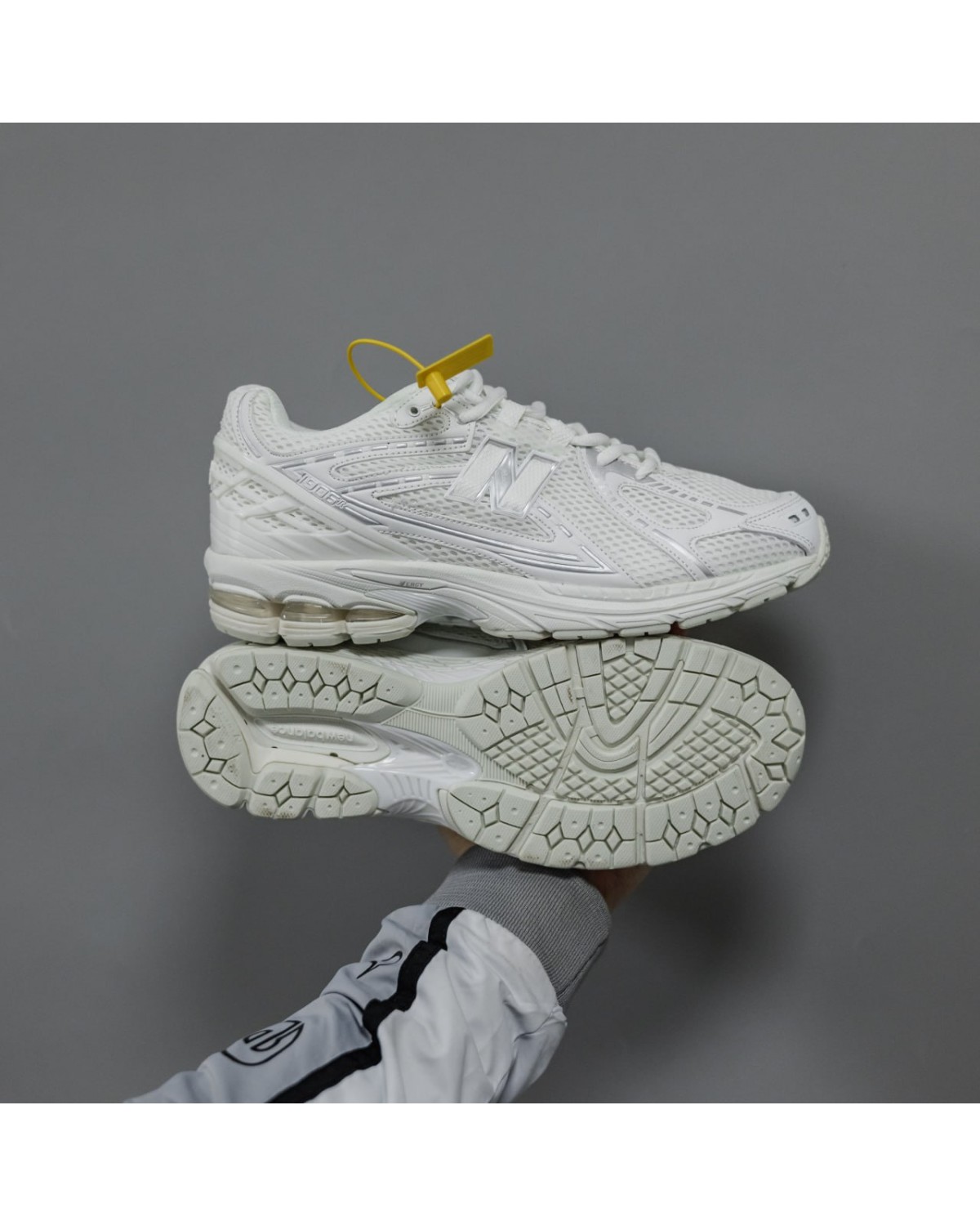 New Balance 1906R