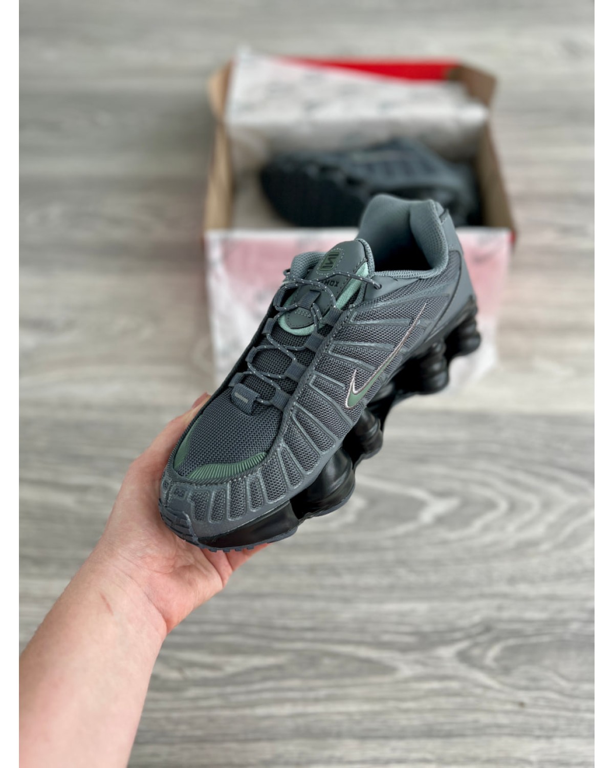 Nike Air Max Shox TL