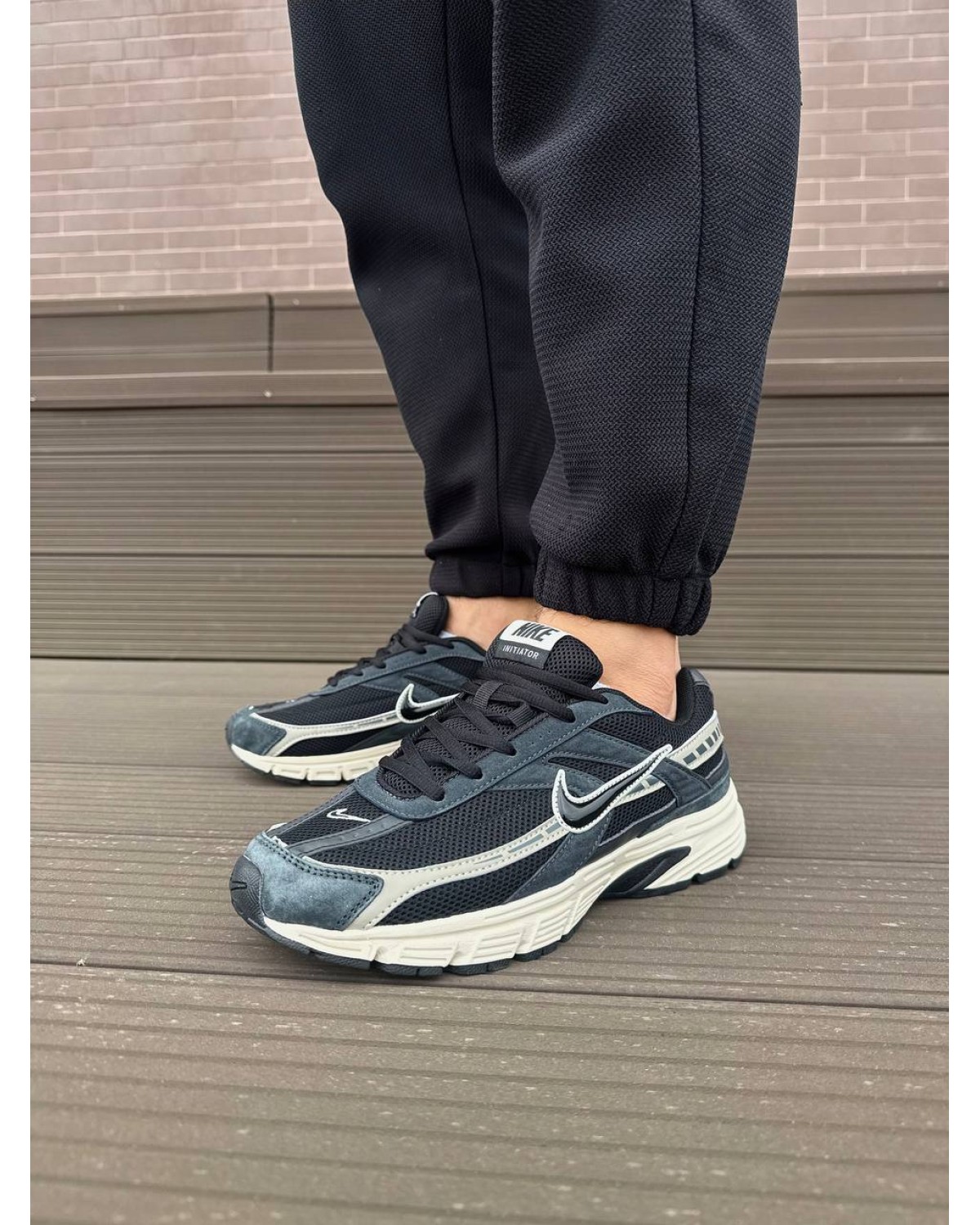 Nike Initiator Black White Nike Initiator Black White