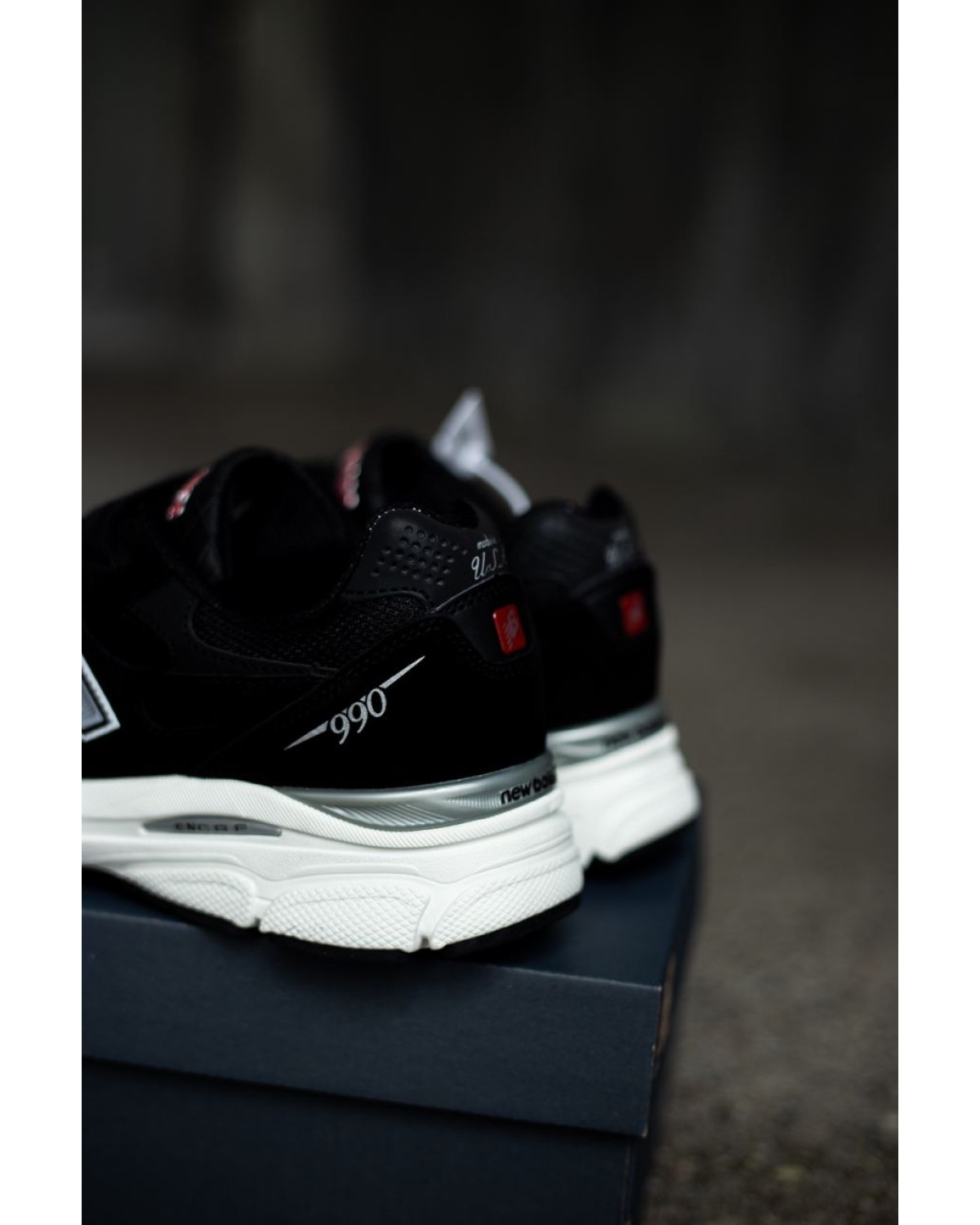 New Balance 990 v3 Black/White New Balance 990 v3 Black/White