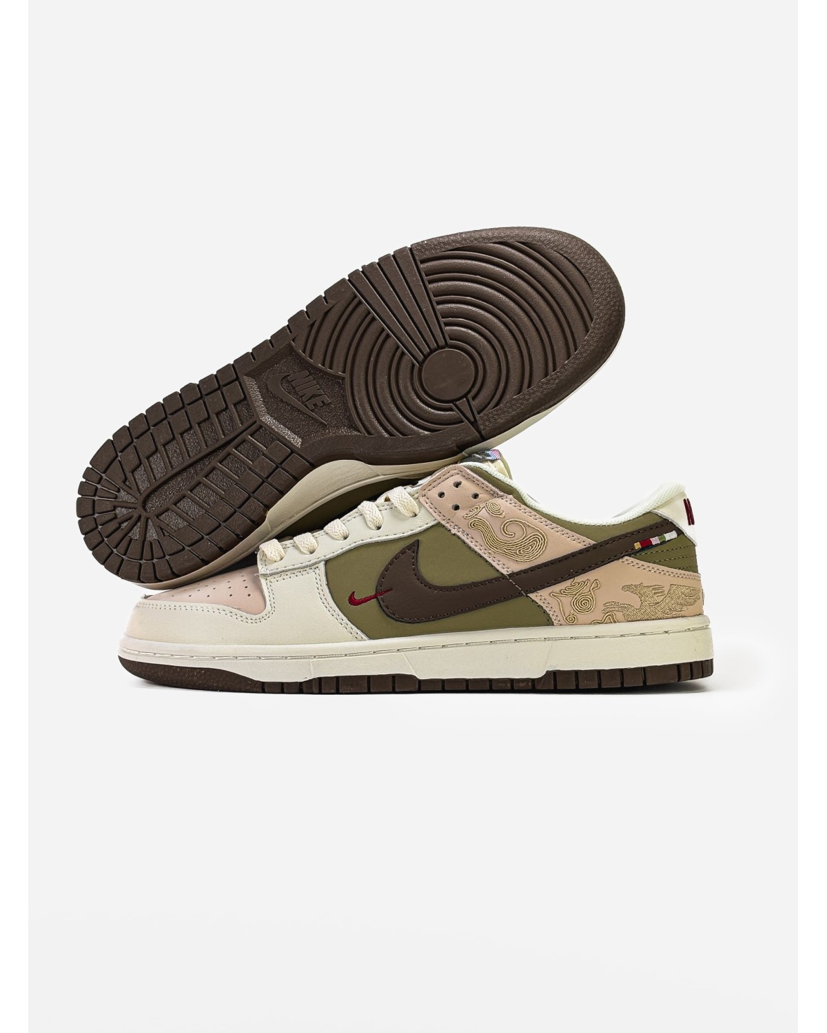 Nike Dunk Low SE "Year of the Horse" Nike Dunk Low SE "Year of the Horse"