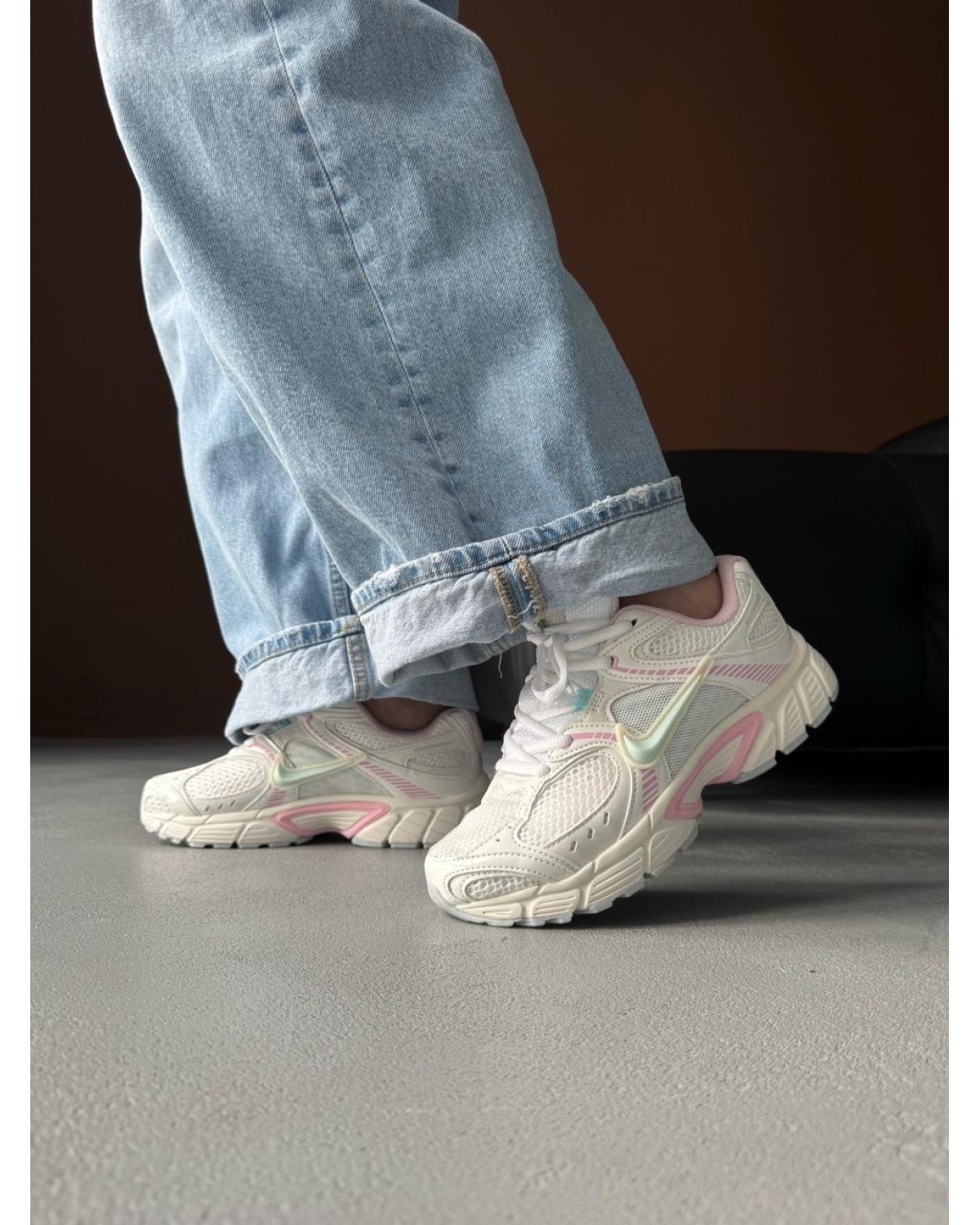Nike V5 RNR White Pink Blue