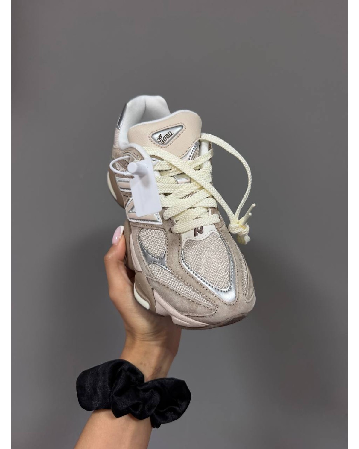 New Balance 9060 Beige/Silver New Balance 9060 Beige/Silver