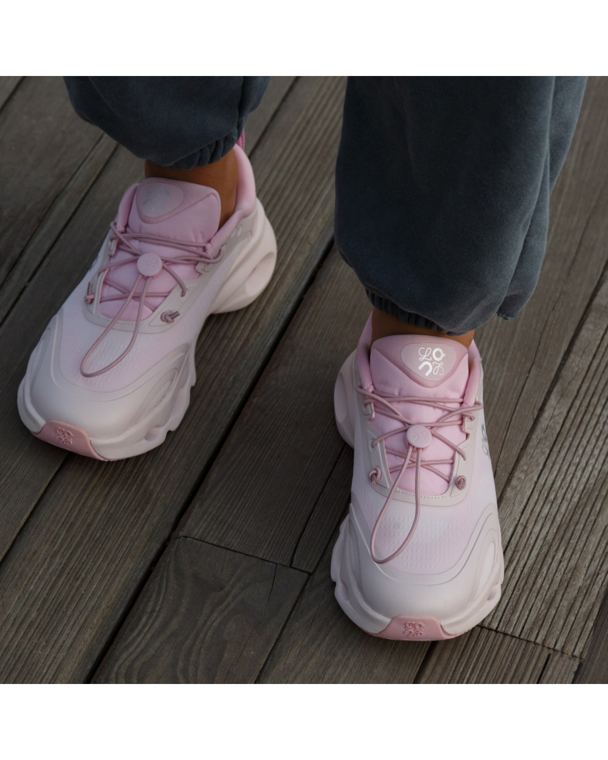 On Cloudsolo x Loewe Pink